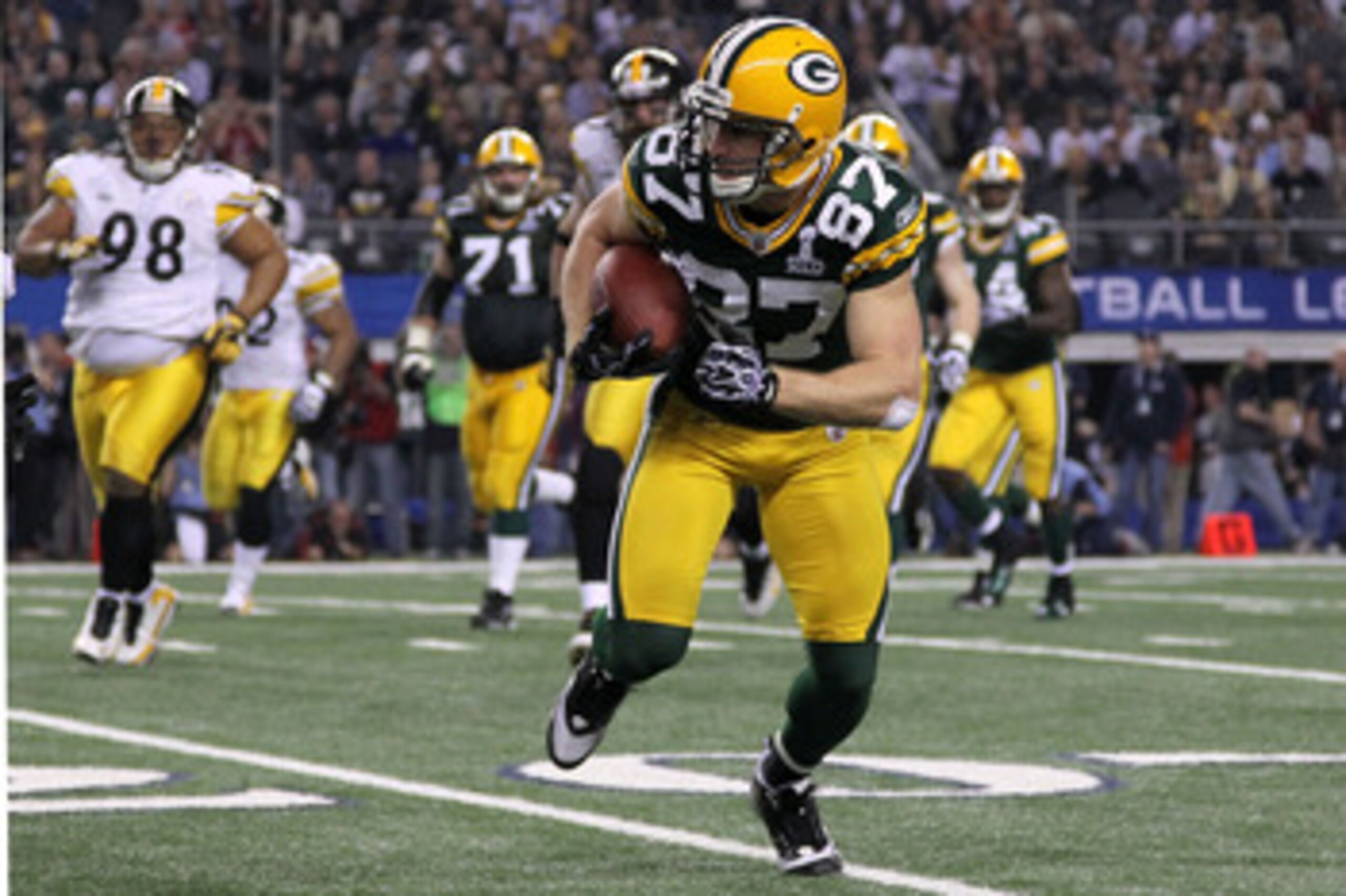 ARLINGTON, TX - FEBRUARY 06: Jordy Nelson #87 of the Green Bay Packers runs down field against the Pittsburgh Steelers during the third quarter of Super Bowl XLV at Cowboys Stadium on February 6, 2011 in Arlington, Texas. (Photo by Doug Pensinger/Getty ARLINGTON, TX - FEBRUARY 06: Jordy Nelson #87 of the Green Bay Packers runs down field against the Pittsburgh Steelers during the third quarter of Super Bowl XLV at Cowboys Stadium on February 6, 2011 in Arlington, Texas. (Photo by Doug Pensinger/Getty