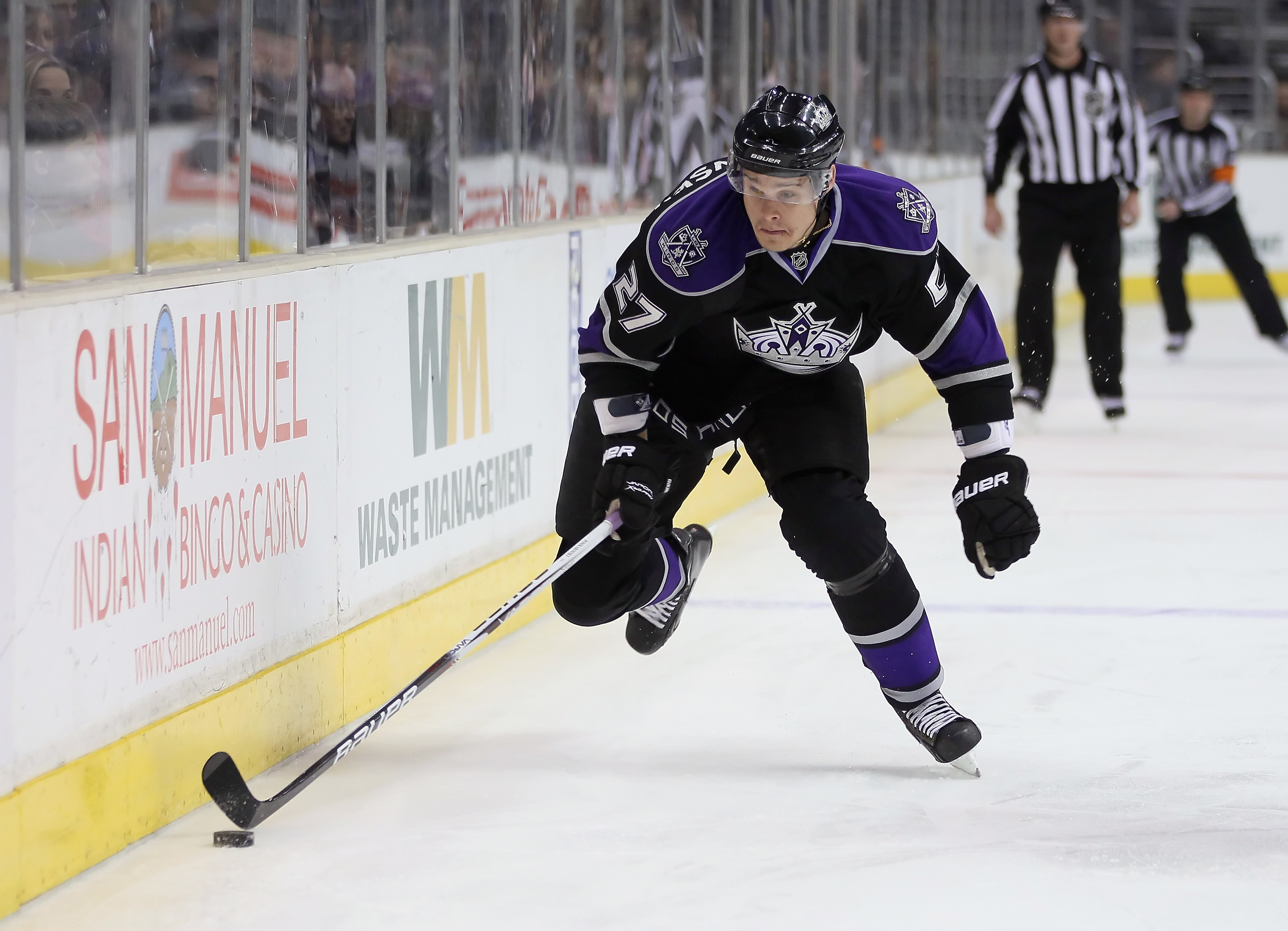 LOS ANGELES, CA - FEBRUARY 26:  Alexei Ponikarovsky #27 of the Los Angeles Kings skates against the Colorado Avalanche at Staples Center on February 26, 2011 in Los Angeles, California.  (Photo by Jeff Gross/Getty Images)