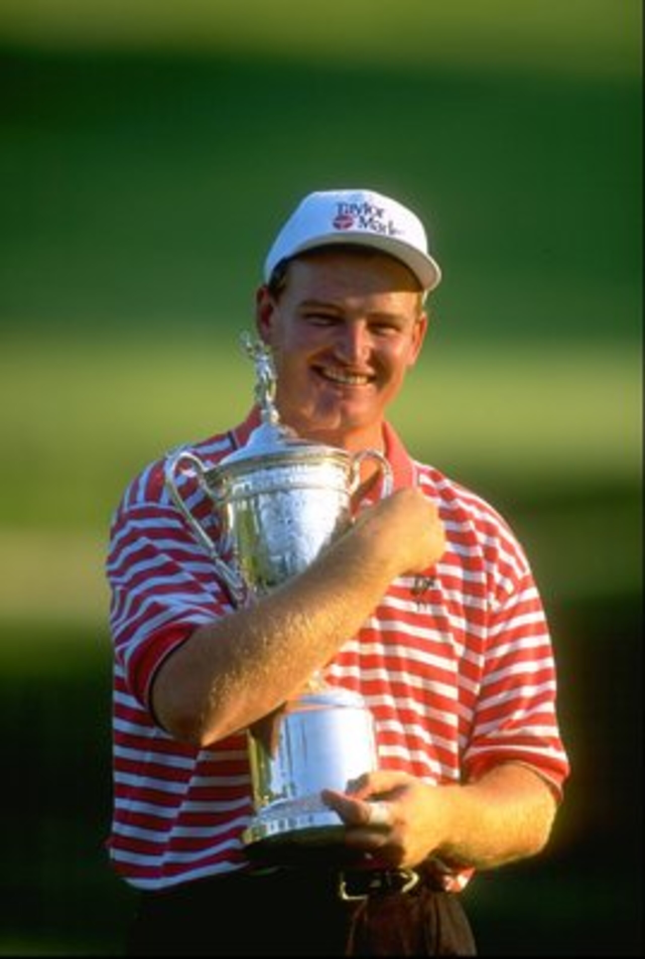 15 Jun 1997:  Ernie Els of South Africa hugs the trophy after winning the US Open at the Congressional Country Club in Bethesda, Maryland, USA. \ Mandatory Credit: David  Cannon/Allsport