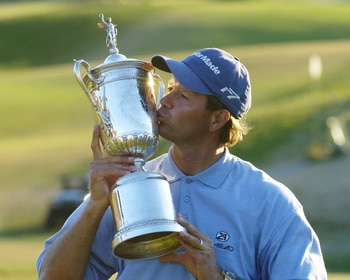 Retief Goosen wins the 2004 U. S. Open  at Shinnecock Hills,  June 20, 2004. (Photo by A. Messerschmidt/Getty Images)