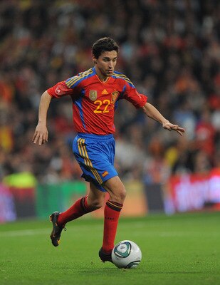 MADRID, SPAIN - FEBRUARY 09: Jesus Navas of Spain in action during the International friendly match between Spain and Colombia at Estadio Santiago Bernabeu on February 9, 2011 in Madrid, Spain. (Photo by Denis Doyle/Getty Images) MADRID, SPAIN - FEBRUARY 09: Jesus Navas of Spain in action during the International friendly match between Spain and Colombia at Estadio Santiago Bernabeu on February 9, 2011 in Madrid, Spain. (Photo by Denis Doyle/Getty Images)