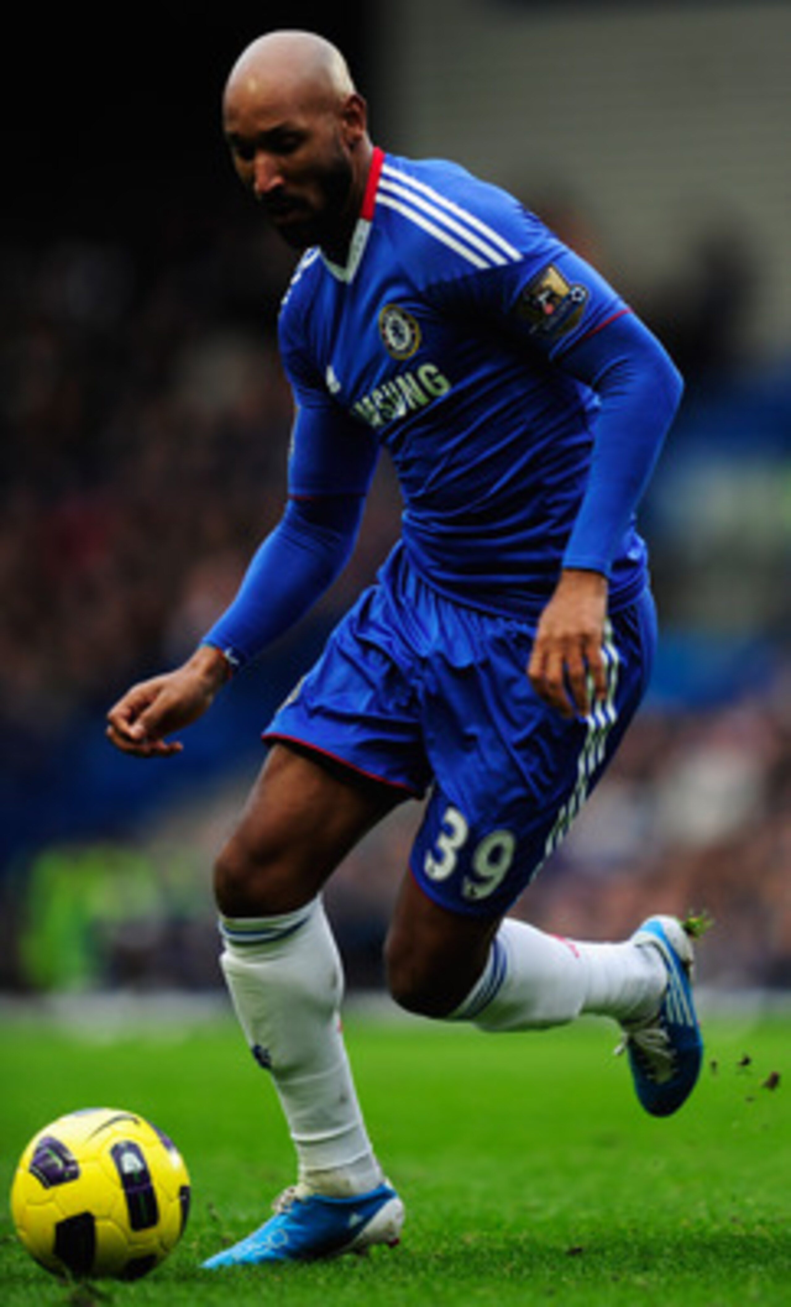 LONDON, ENGLAND - JANUARY 02:  Nicolas Anelka of Chelsea in action during the Barclays Premier League match between Chelsea and Aston Villa at Stamford Bridge on January 2, 2011 in London, England.  (Photo by Jamie McDonald/Getty Images)