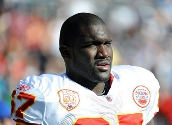 SAN DIEGO - NOVEMBER 29:  Barry Richardson #67 of the Kansas City Chiefs on the sidelines against the San Diego Chargers at Qualcomm Stadium on November 29, 2009 in San Diego, California.  (Photo by Harry How/Getty Images)