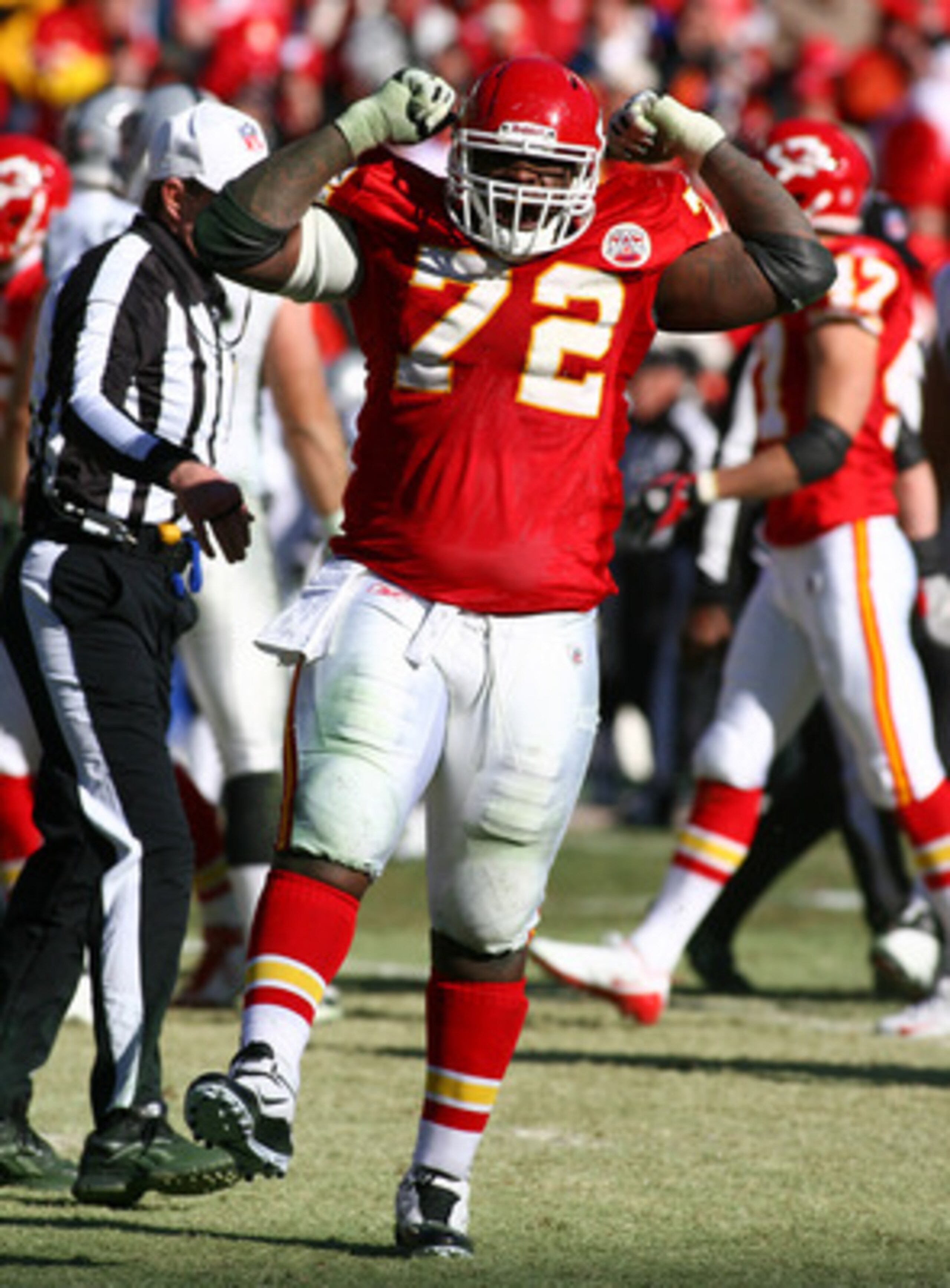 KANSAS CITY, MO - JANUARY 02: Defensive tackle Glenn Dorsey #72 of the Kansas City Chiefs celebrates after a sack in a game against the Oakland Raiders at Arrowhead Stadium on January 2, 2011 in Kansas City, Missouri. (Photo by Tim Umphrey/Getty Images) KANSAS CITY, MO - JANUARY 02: Defensive tackle Glenn Dorsey #72 of the Kansas City Chiefs celebrates after a sack in a game against the Oakland Raiders at Arrowhead Stadium on January 2, 2011 in Kansas City, Missouri. (Photo by Tim Umphrey/Getty Images)
