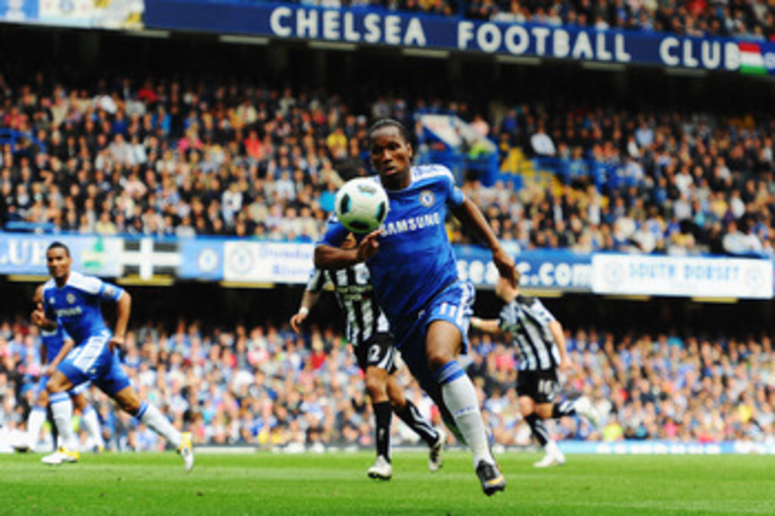 LONDON, ENGLAND - MAY 15:  Didier Drogba of Chelsea in action during the Barclays Premier League match between Chelsea and Newcastle United at Stamford Bridge on May 15, 2011 in London, England.  (Photo by Mike Hewitt/Getty Images)