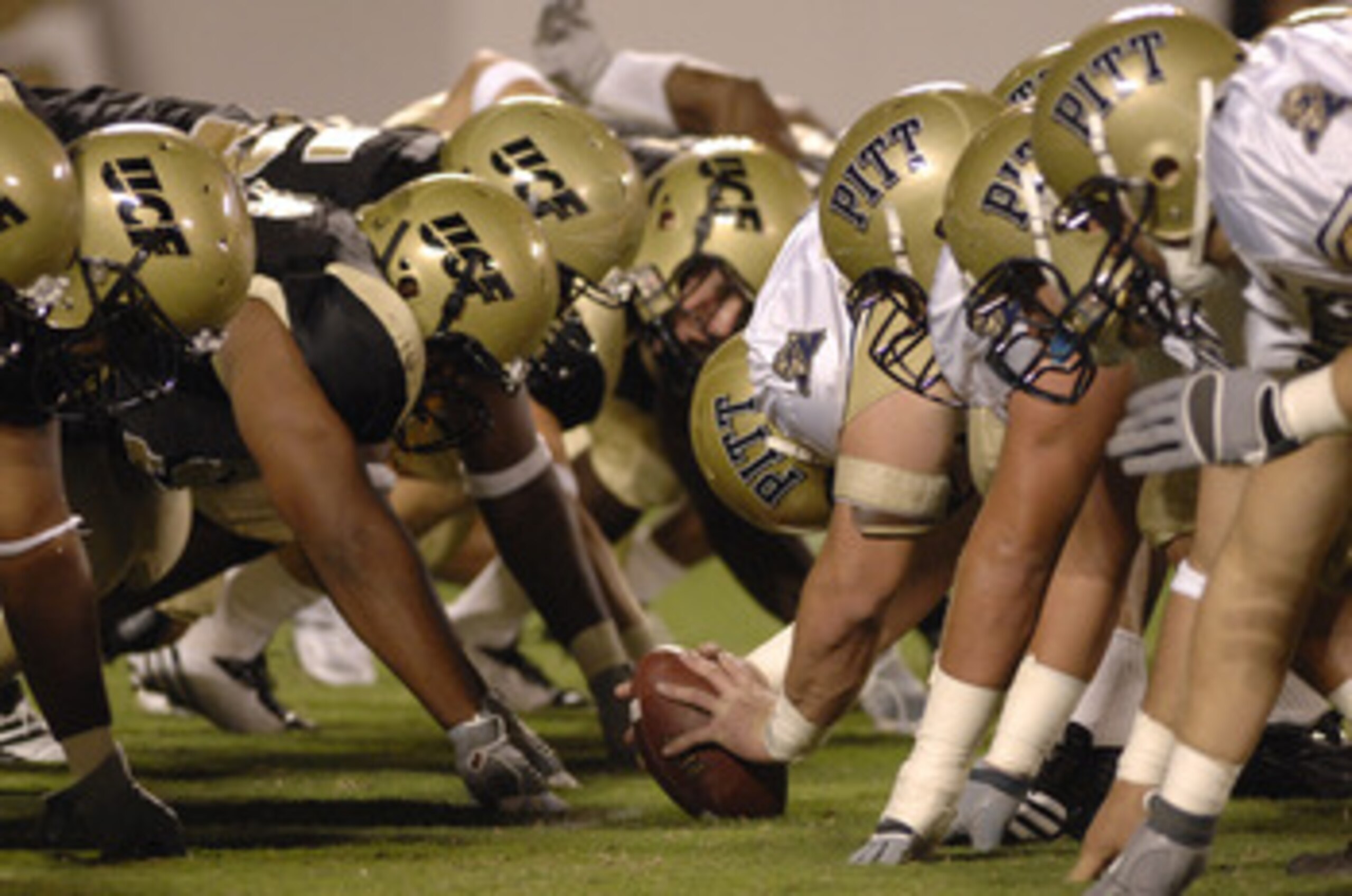 University of Central Florida offensive linemen set to block against Pitt Oct. 13, 2006 in Orlando. Pitt led at half time 38 - 0. (Photo by A. Messerschmidt/Getty Images) *** Local Caption *** University of Central Florida offensive linemen set to block against Pitt Oct. 13, 2006 in Orlando. Pitt led at half time 38 - 0. (Photo by A. Messerschmidt/Getty Images) *** Local Caption ***