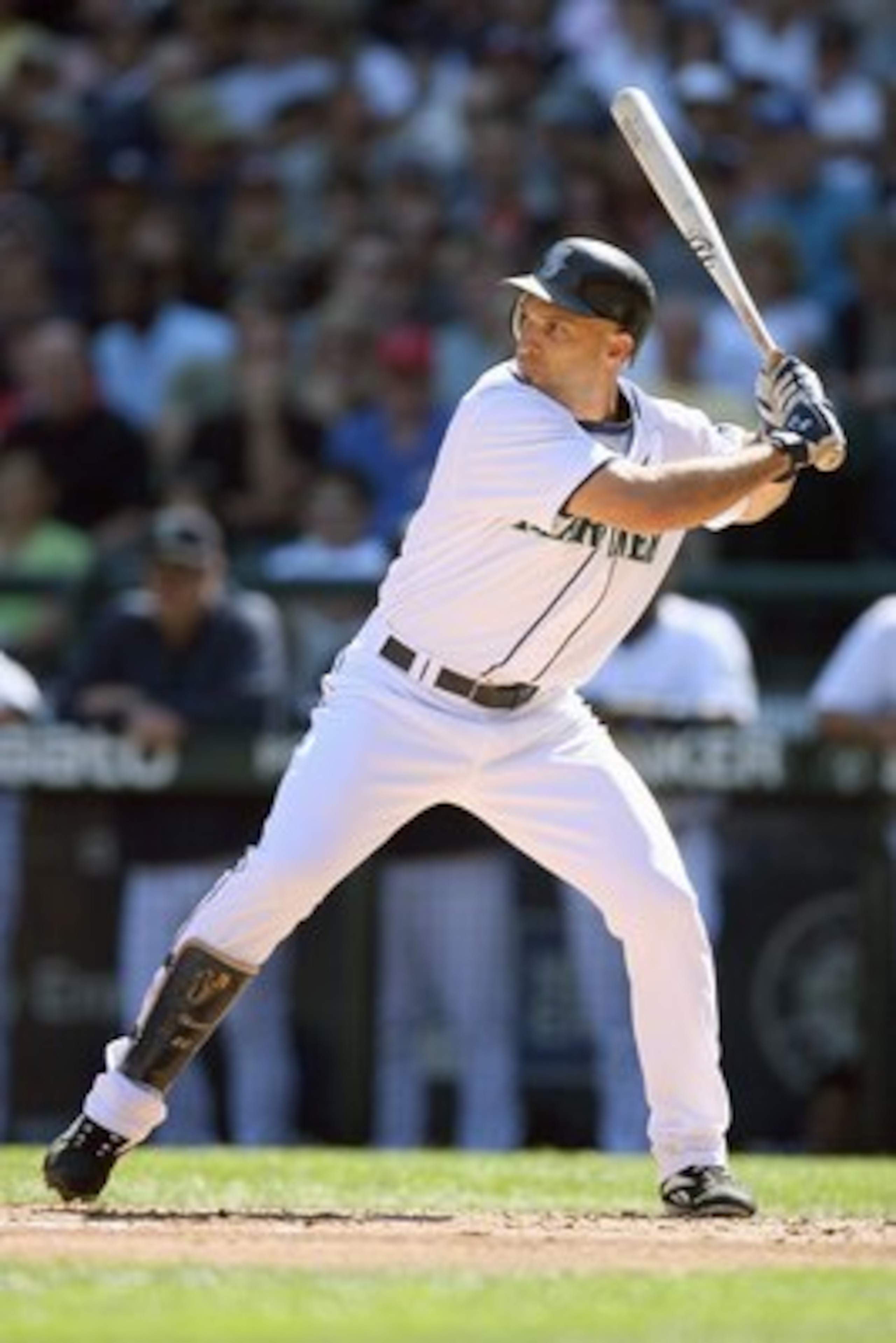 SEATTLE - SEPTEMBER 07:  Raul Ibanez #28 of the Seattle Mariners bats during the game against the New York Yankees on September 7, 2008 at Safeco Field in Seattle Washington. (Photo by Otto Greule Jr/Getty Images)