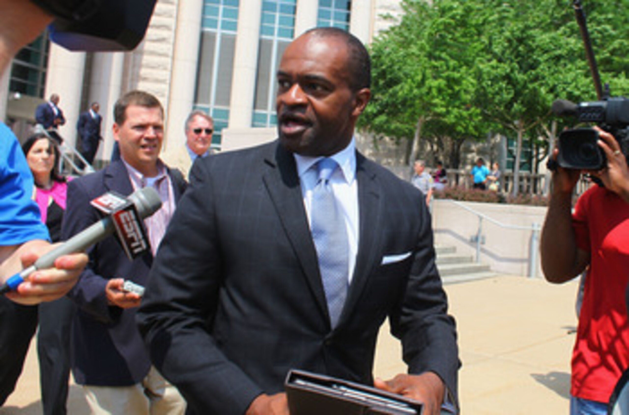 ST. LOUIS, MO - JUNE 3: Executive Director of the National Football League Players' Association (NFLPA) DeMaurice Smith leaves the Thomas F. Eagleton U.S. Federal Courthouse after the NFL lockout hearing on June 3, 2011 in St. Louis, Missouri. NFL players