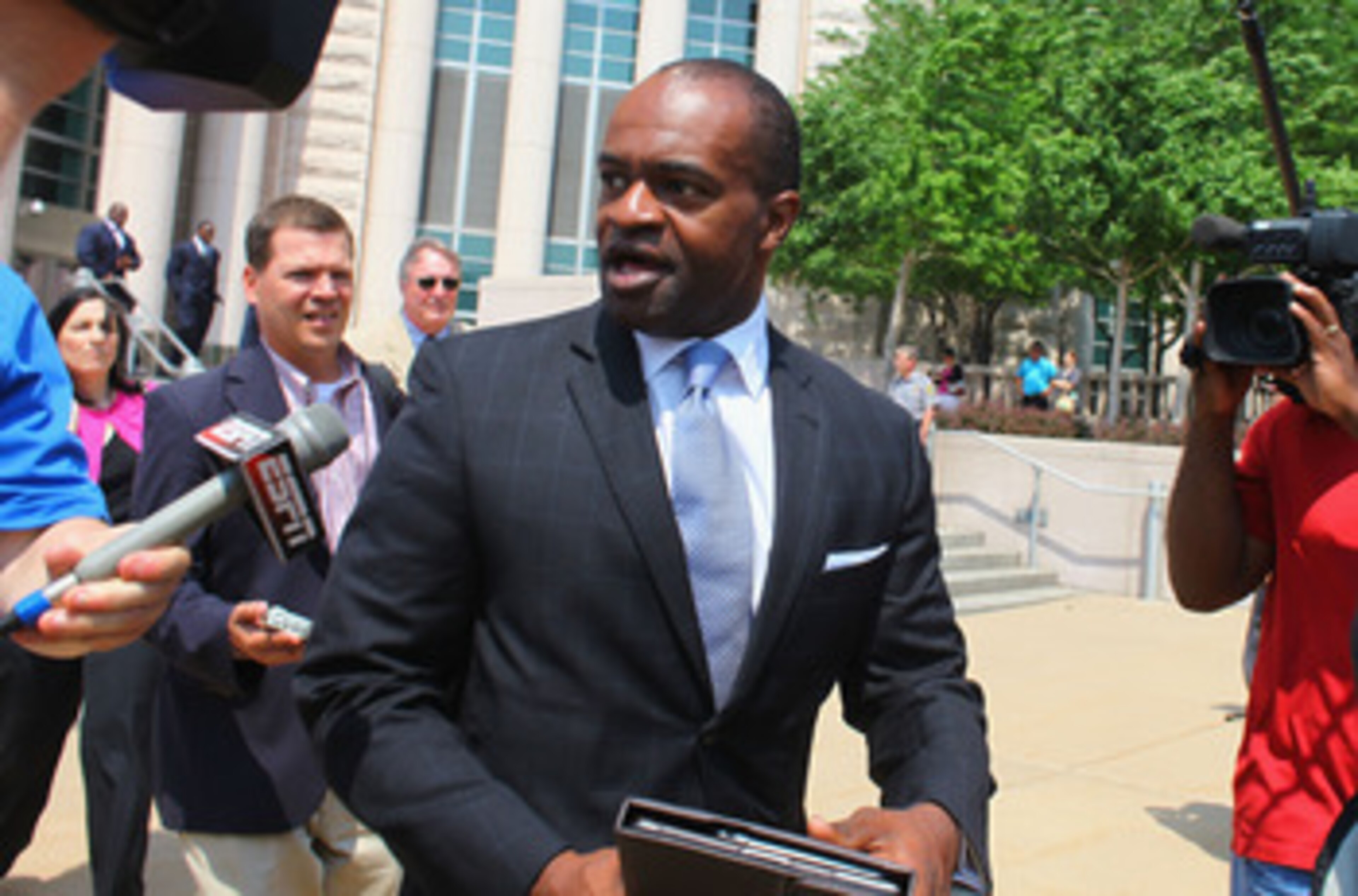 ST. LOUIS, MO - JUNE 3: Executive Director of the National Football League Players' Association (NFLPA) DeMaurice Smith leaves the Thomas F. Eagleton U.S. Federal Courthouse after the NFL lockout hearing on June 3, 2011 in St. Louis, Missouri. NFL players
