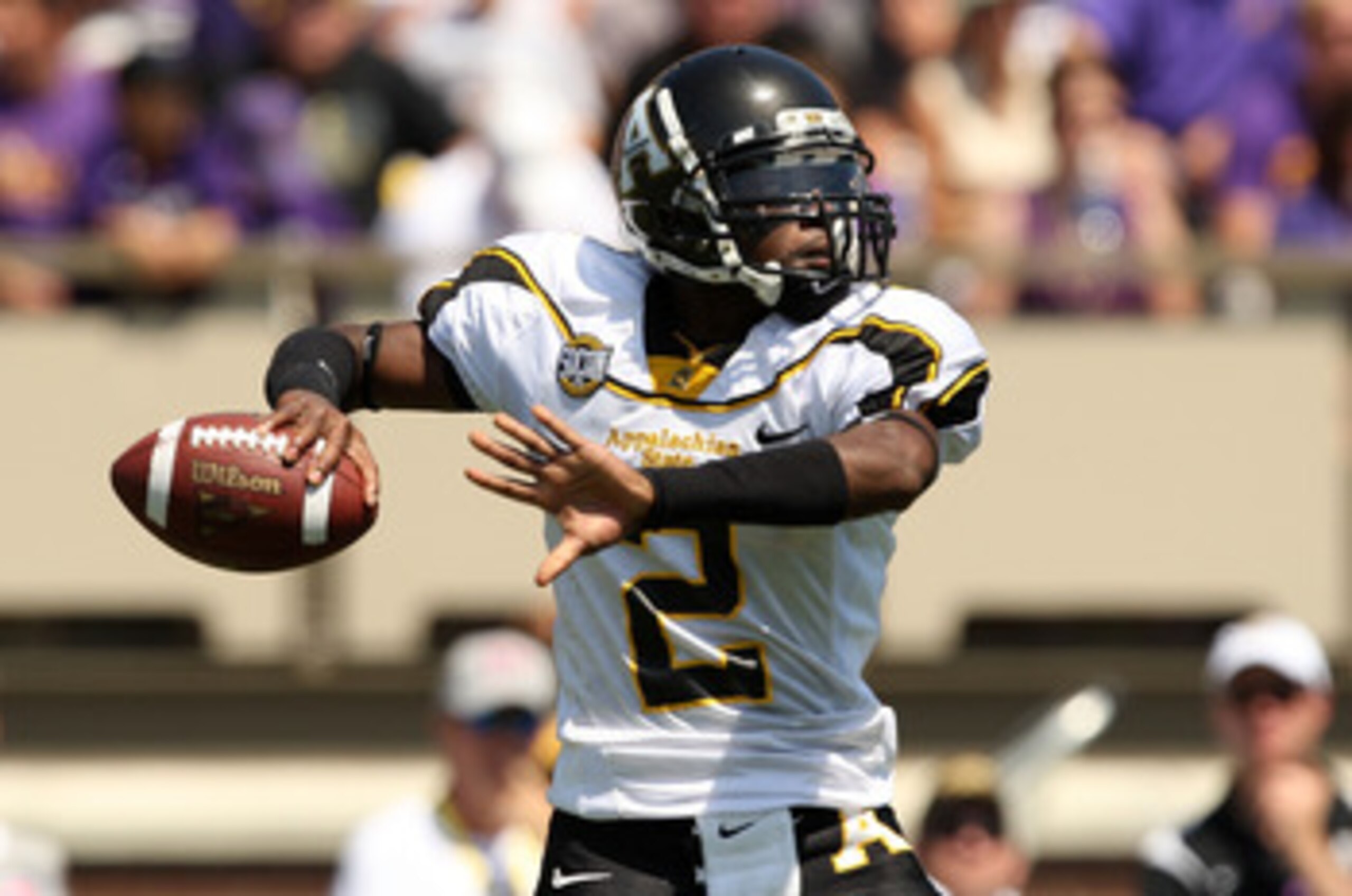 GREENVILLE, NC - SEPTEMBER 05:  DeAndre Presley #2 of the Appalachian State Mountaineers drops back to throw a pass against the East Carolina Pirates at Dowdy-Ficklen Stadium on September 5, 2009 in Greenville, North Carolina.  (Photo by Streeter Lecka/Ge