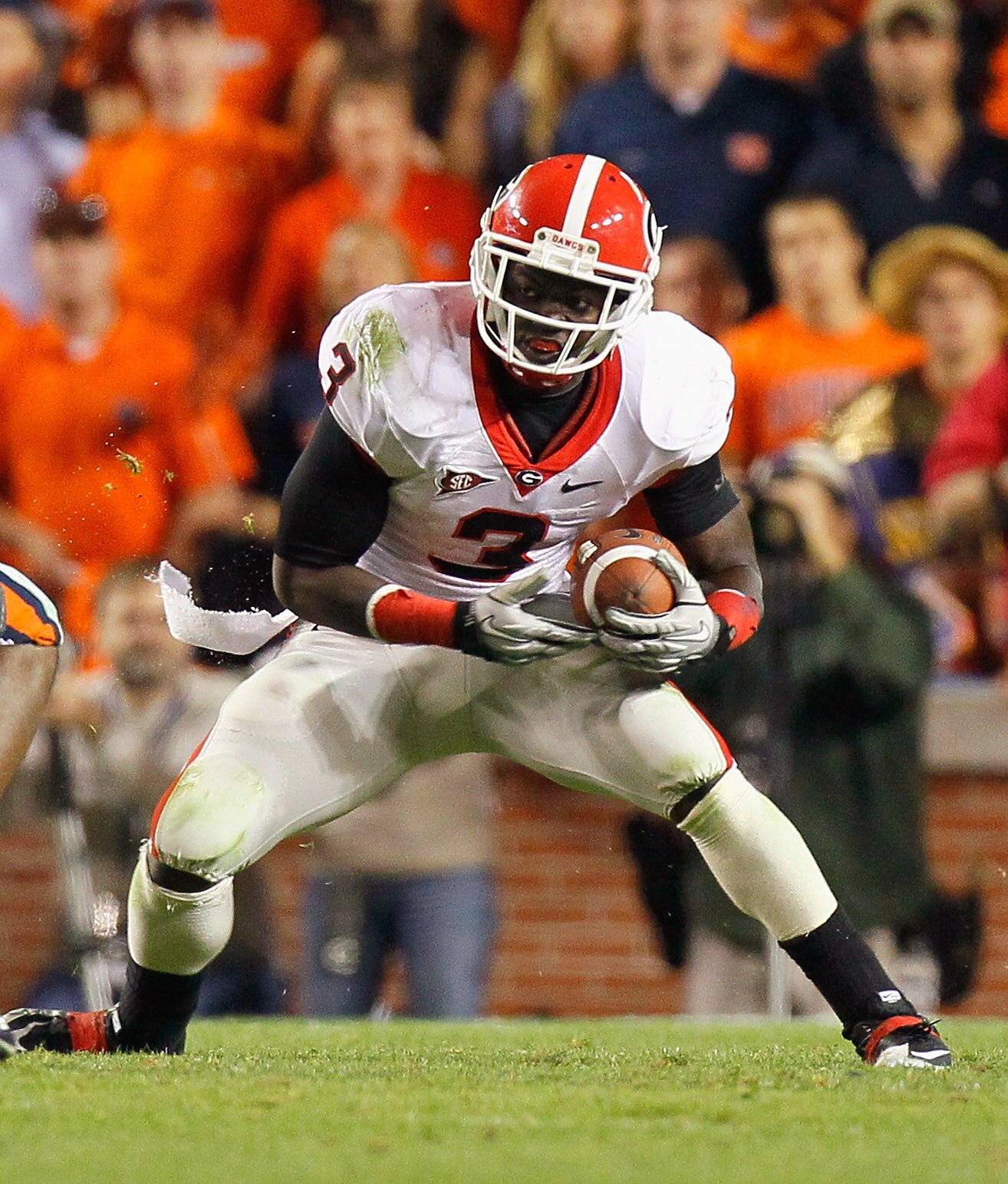 AUBURN, AL - NOVEMBER 13:  Washaun Ealey #3 of the Georgia Bulldogs against the Auburn Tigers at Jordan-Hare Stadium on November 13, 2010 in Auburn, Alabama.  (Photo by Kevin C. Cox/Getty Images)