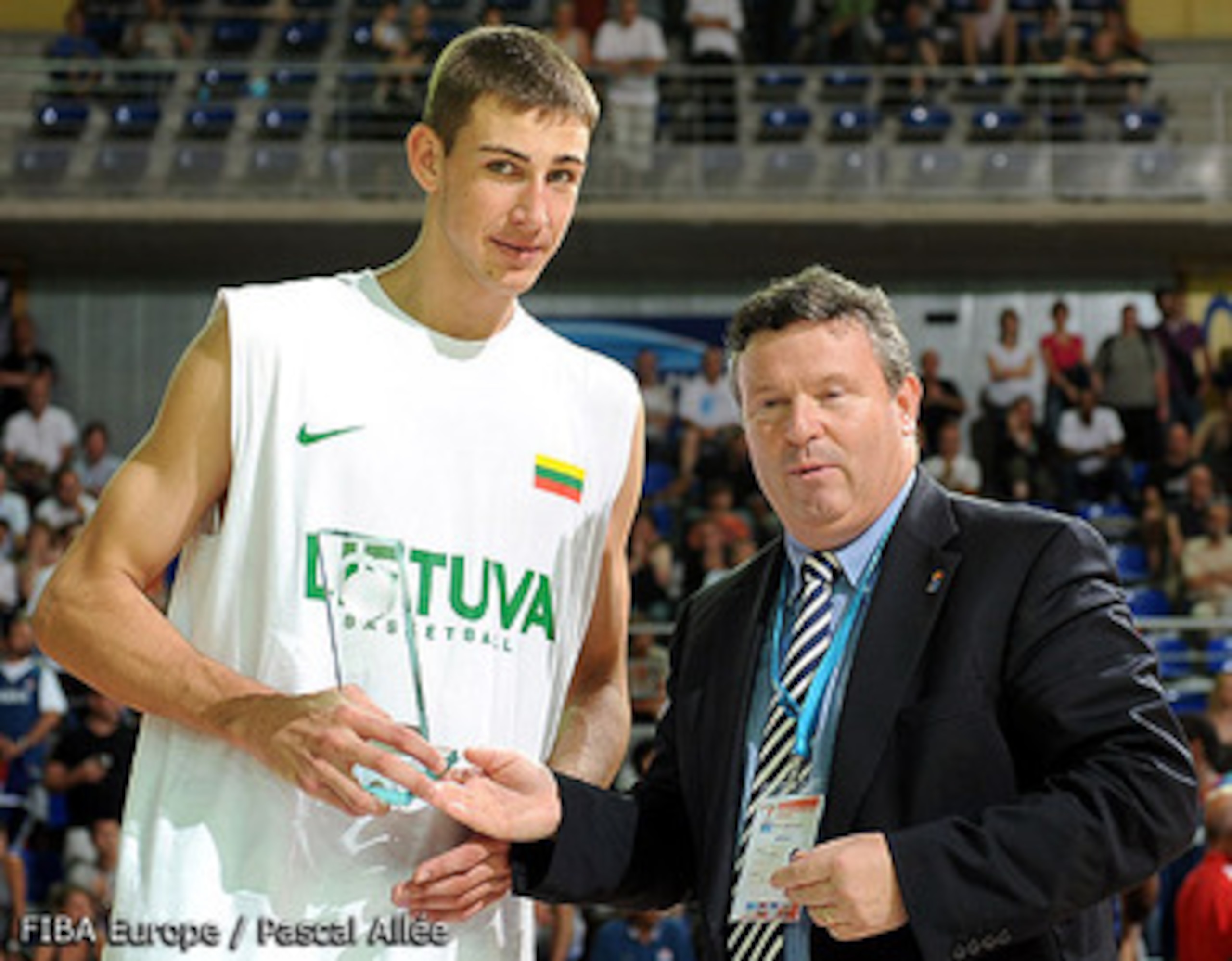 Photo courtesy of valanciunas.com