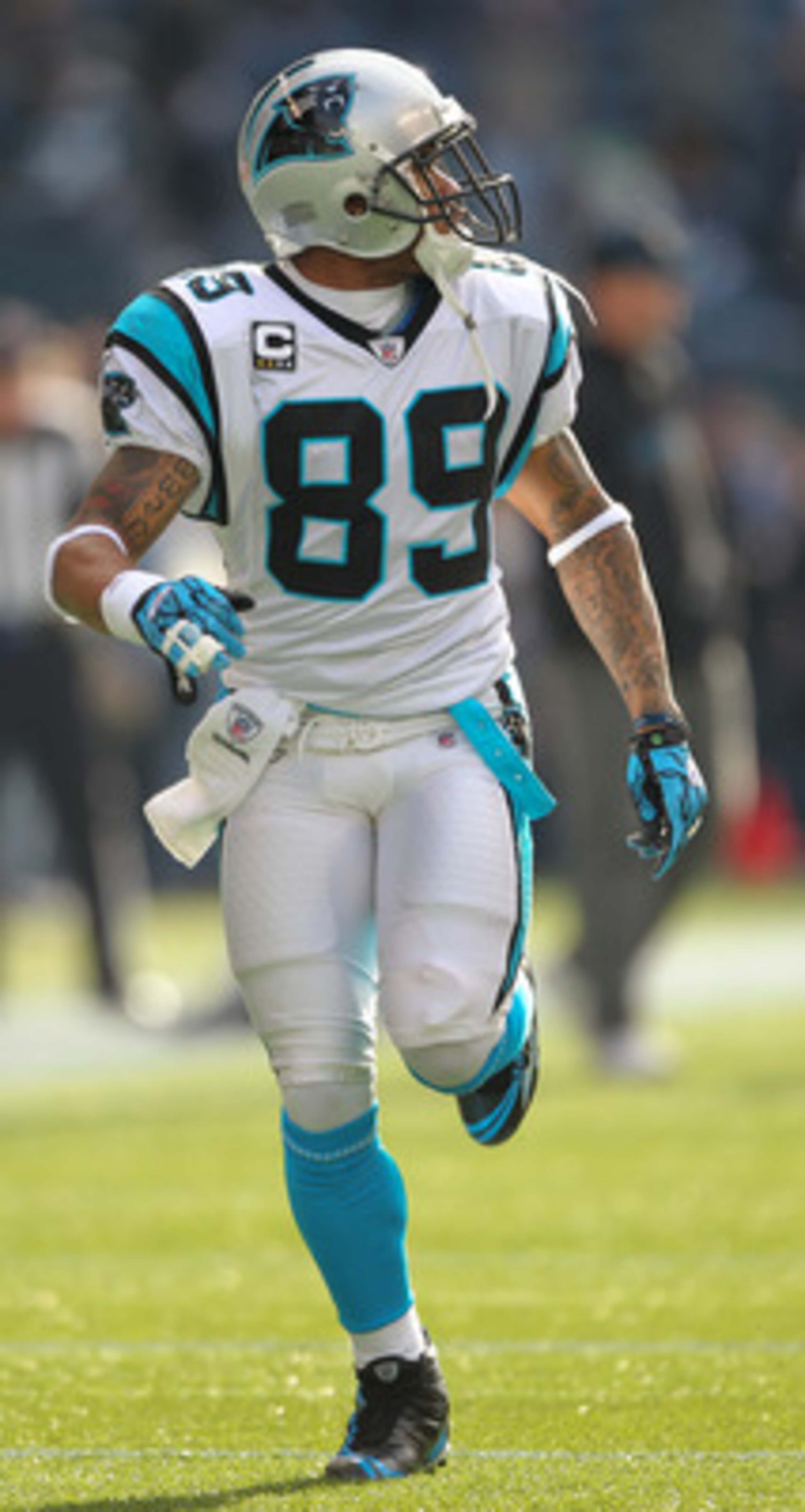 SEATTLE - DECEMBER 05:  Wide receiver Steve Smith #89 of the Carolina Panthers warms up prior to the game against the Seattle Seahawks at Qwest Field on December 5, 2010 in Seattle, Washington. The Seahawks won, 31-14. (Photo by Otto Greule Jr/Getty Image