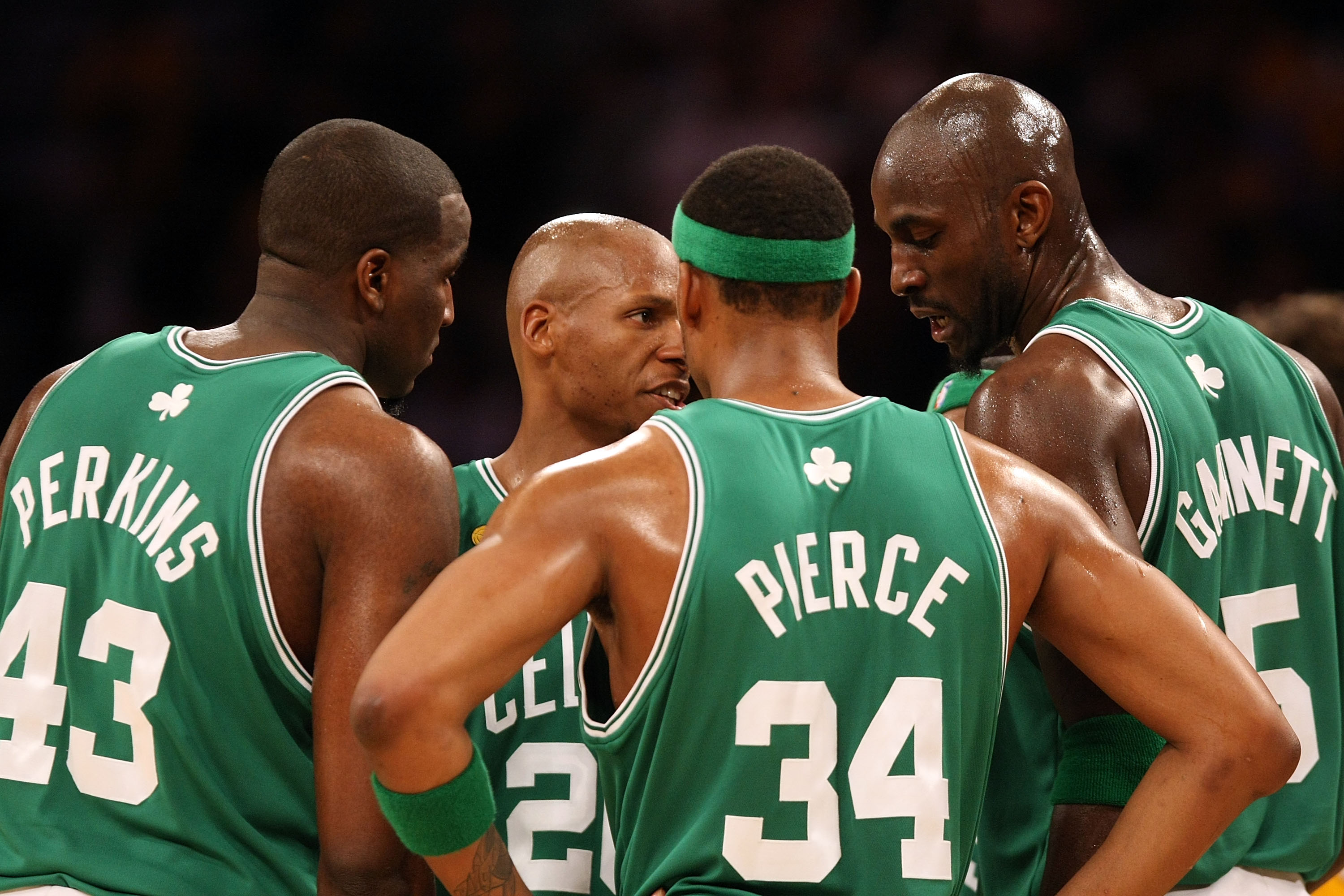 LOS ANGELES, CA - JUNE 10:  (L-R) Kendrick Perkins #43, Ray Allen #20, Paul Pierce #34 and Kevin Garnett #5 of the Boston Celtics huddle in the first quarter while taking on the Los Angeles Lakers during Game Three of the 2008 NBA Finals on June 10, 2008