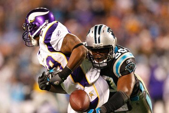 CHARLOTTE, NC - DECEMBER 20: James Anderson #50 of the Carolina Panthers breaks up a reception by Chester Taylor #29 of the Minnesota Vikings at Bank of America Stadium on December 20, 2009 in Charlotte, North Carolina. (Photo by Kevin C. Cox/Getty Imag CHARLOTTE, NC - DECEMBER 20: James Anderson #50 of the Carolina Panthers breaks up a reception by Chester Taylor #29 of the Minnesota Vikings at Bank of America Stadium on December 20, 2009 in Charlotte, North Carolina. (Photo by Kevin C. Cox/Getty Imag