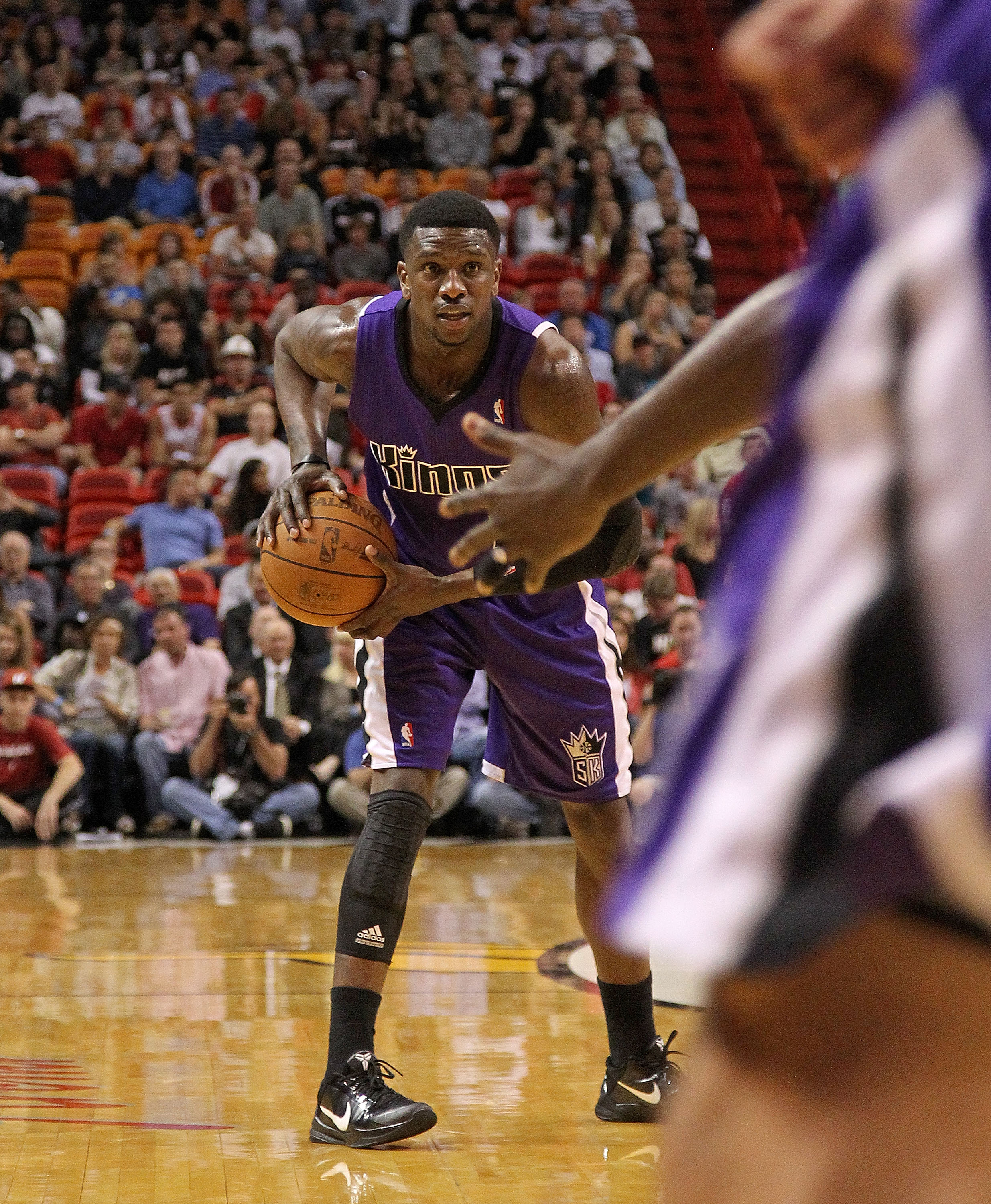 MIAMI, FL - FEBRUARY 22:  Donte Green #20 of the Sacramento Kings looks to pass during a game against the Miami Heat at American Airlines Arena on February 22, 2011 in Miami, Florida. NOTE TO USER: User expressly acknowledges and agrees that, by downloadi