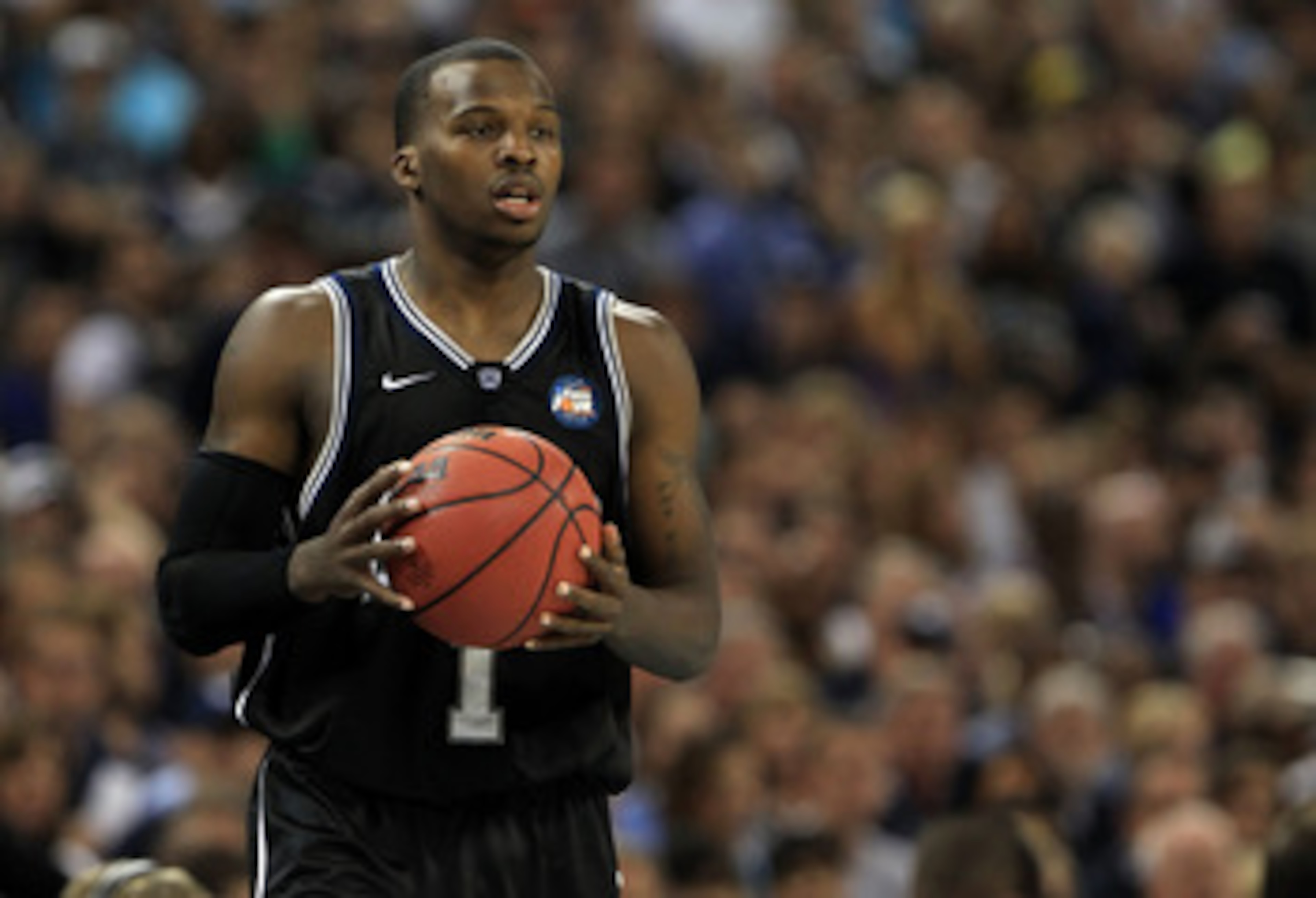 HOUSTON, TX - APRIL 04:  Shelvin Mack #1 of the Butler Bulldogs with the ball while taking on Connecticut Huskies during the National Championship Game of the 2011 NCAA Division I Men's Basketball Tournament at Reliant Stadium on April 4, 2011 in Houston,