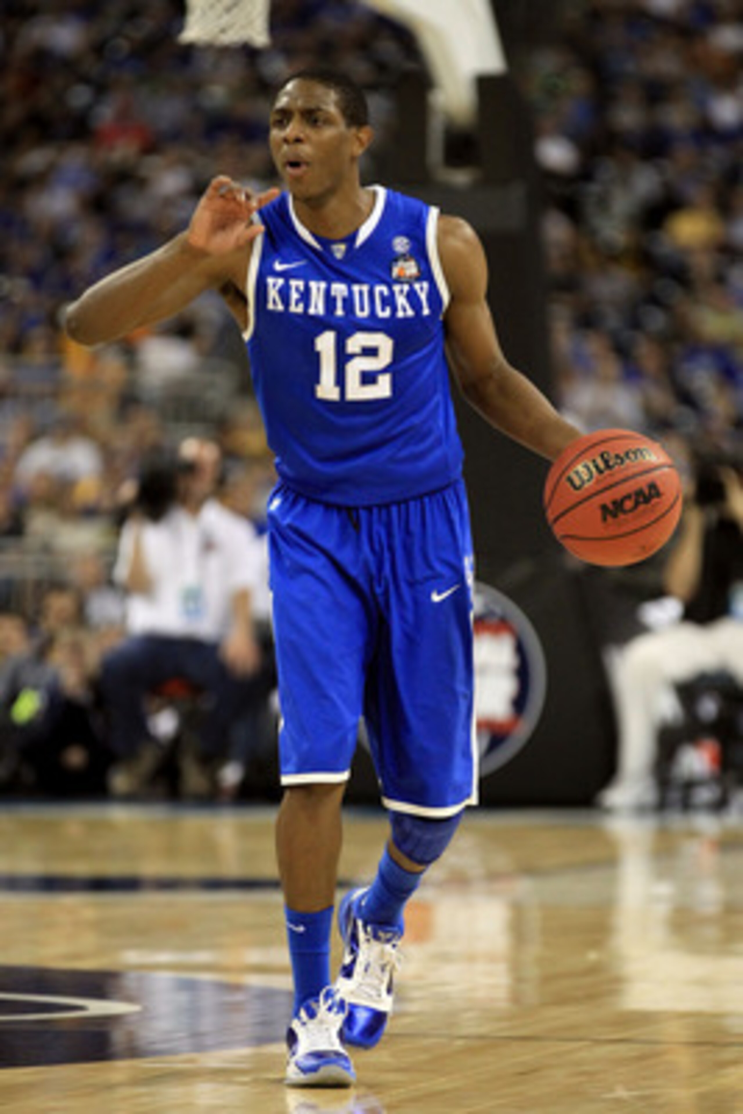 HOUSTON, TX - APRIL 02: Brandon Knight #12 of the Kentucky Wildcats moves the ball while taking on the Connecticut Huskies during the National Semifinal game of the 2011 NCAA Division I Men's Basketball Championship at Reliant Stadium on April 2, 2011 in HOUSTON, TX - APRIL 02: Brandon Knight #12 of the Kentucky Wildcats moves the ball while taking on the Connecticut Huskies during the National Semifinal game of the 2011 NCAA Division I Men's Basketball Championship at Reliant Stadium on April 2, 2011 in