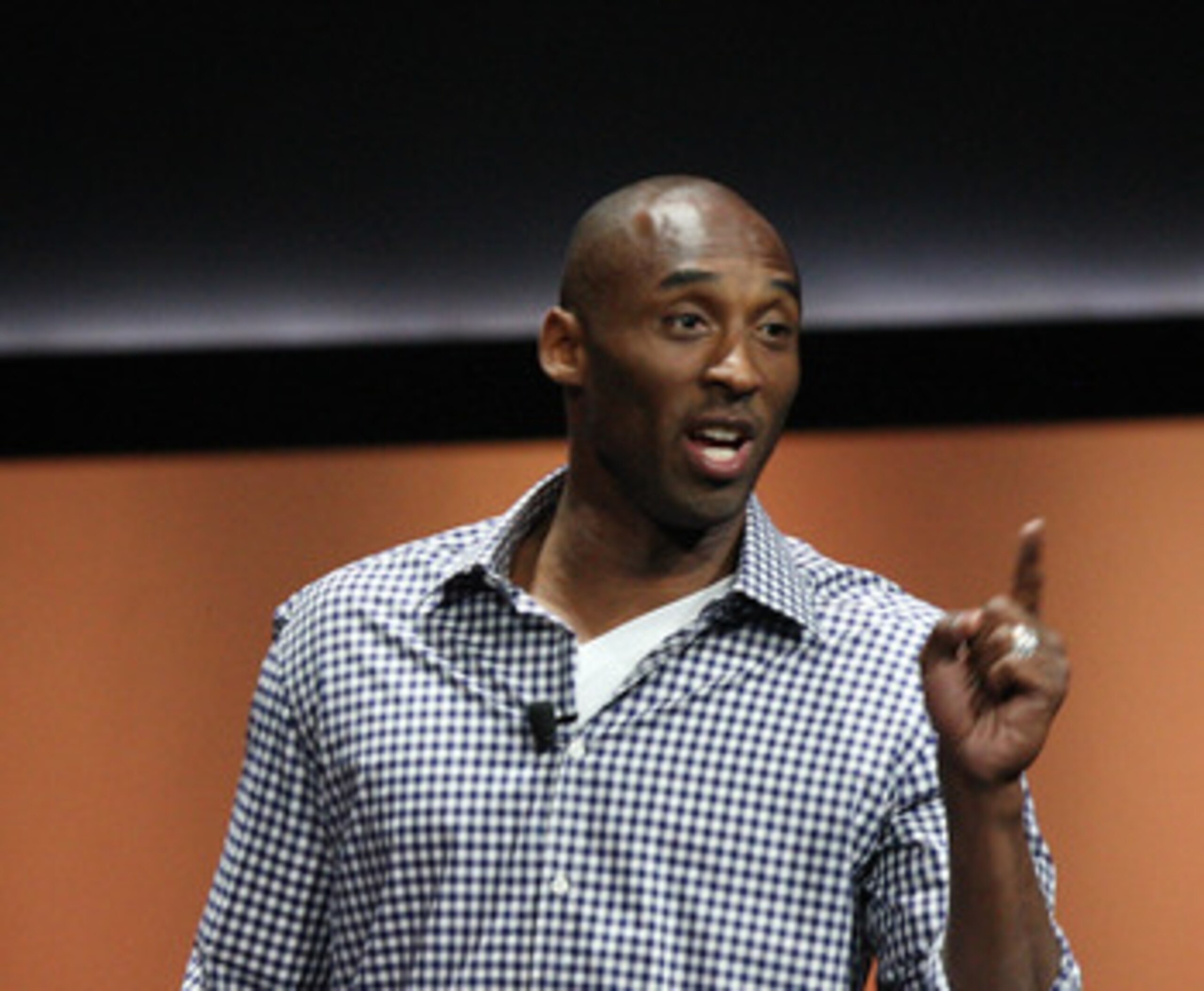 LOS ANGELES, CA - JUNE 6:  Lakers basketball player Kobe Bryant demonstrates a Lakers-based game by K2 Sports at the Sony Playstation media briefing on the eve of the Electronic Entertainment Expo (E3) on June 6, 2011 in Los Angeles, California. More than