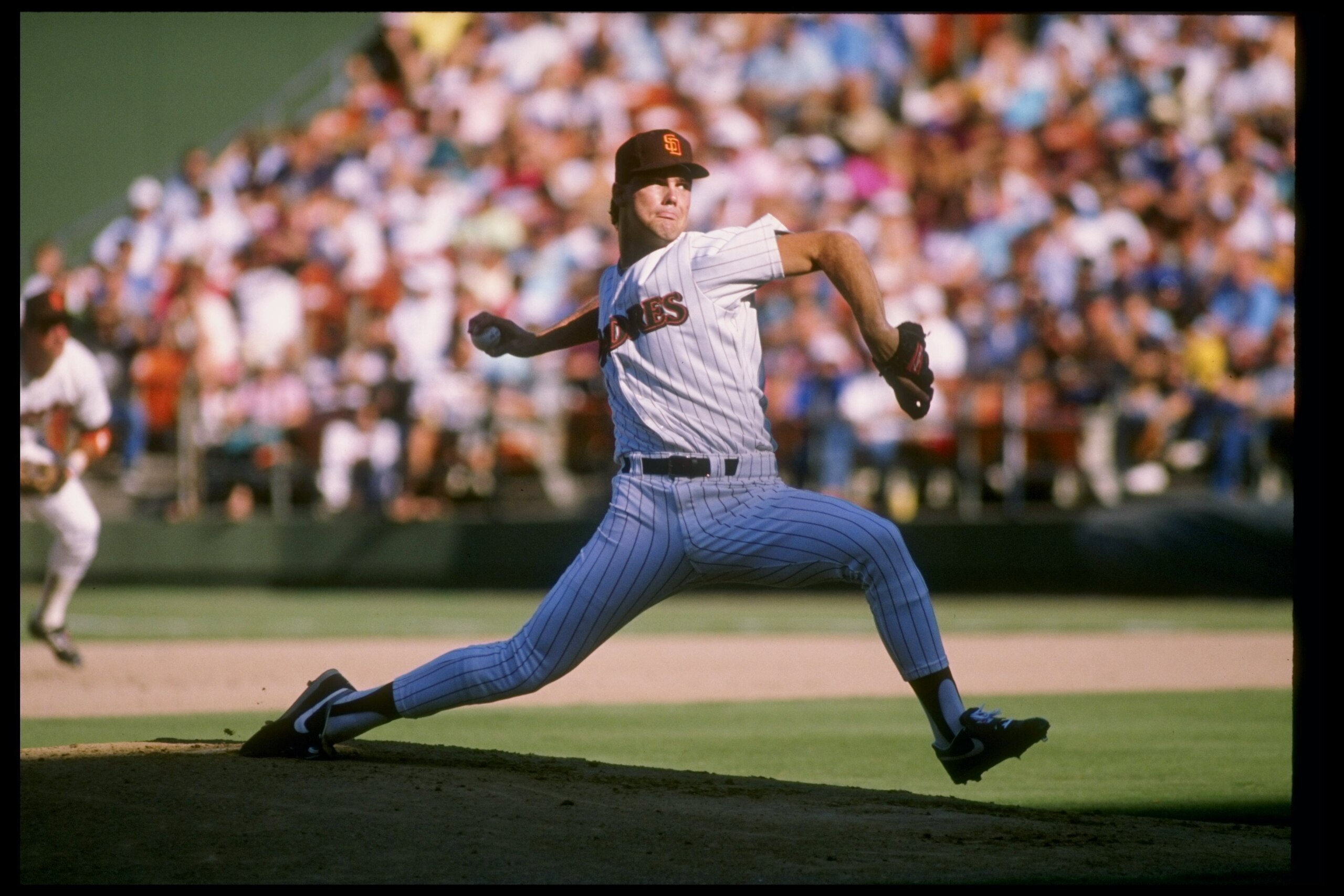 1989:  Pitcher Andy Benes of the San Diego Padres throws a pitch during a game at Jack Murphy Stadium in San Diego, California. Mandatory Credit: Stephen Dunn  /Allsport