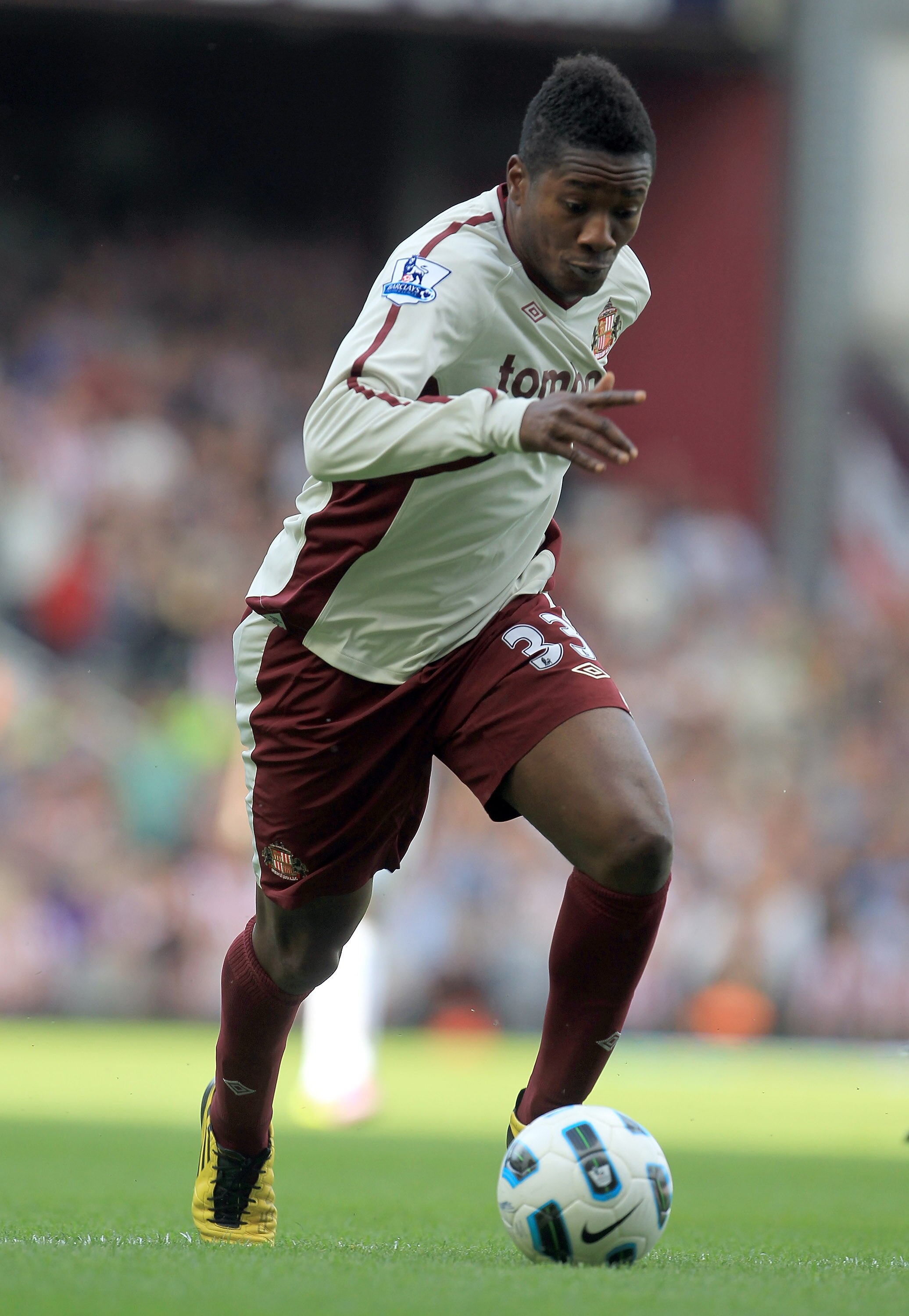 LONDON, ENGLAND - MAY 22:  Asamoah Gyan of Sunderland during the Barclays Premier League match between West Ham United and Sunderland at the Boleyn Ground on May 22, 2011 in London, England.  (Photo by David Cannon/Getty Images)
