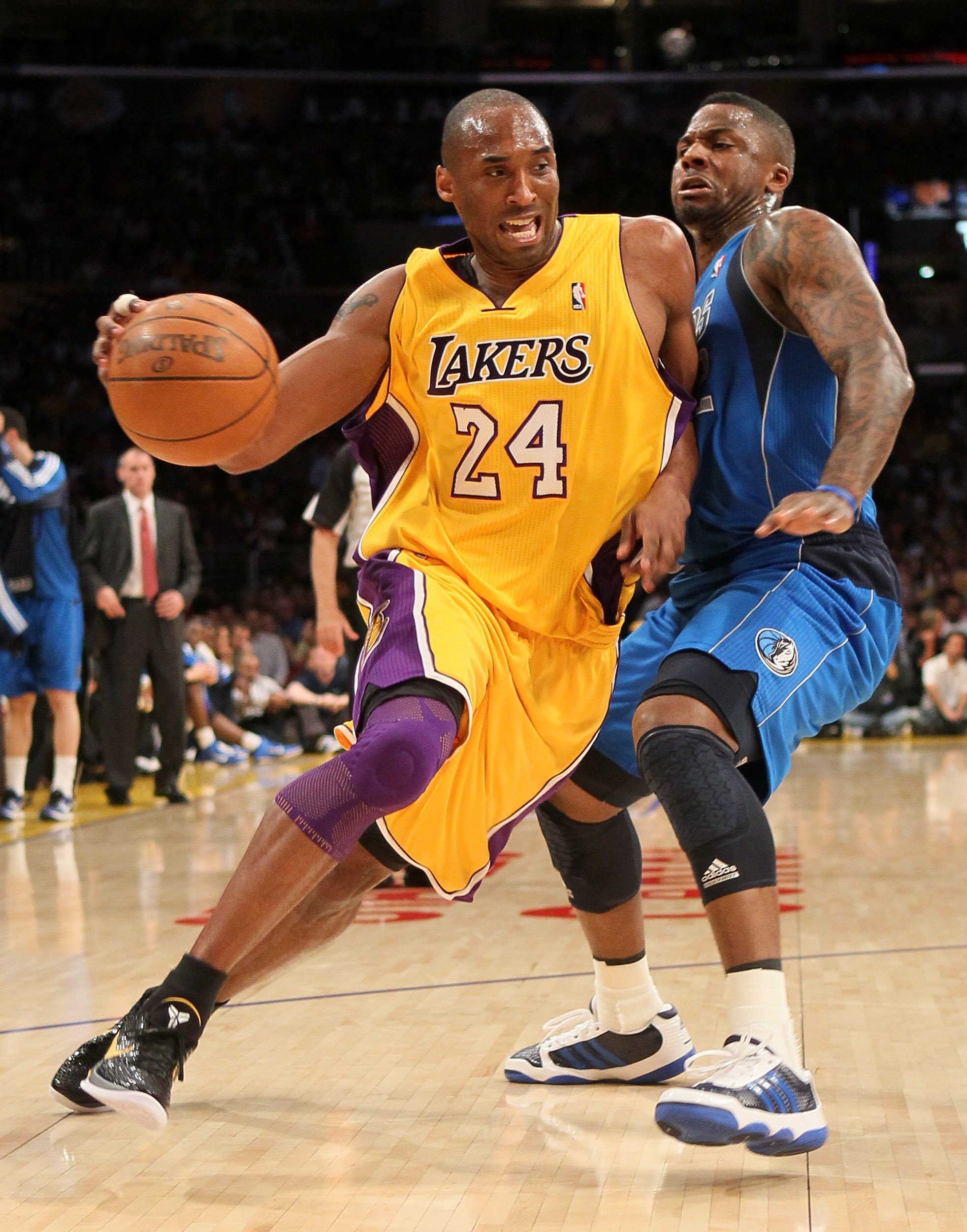 LOS ANGELES, CA - MAY 04:  Kobe Bryant #24 of the Los Angeles Lakers drives on DeShawn Stevenson #92 of the Dallas Mavericks in the first quarter in Game Two of the Western Conference Semifinals in the 2011 NBA Playoffs at Staples Center on May 4, 2011 in