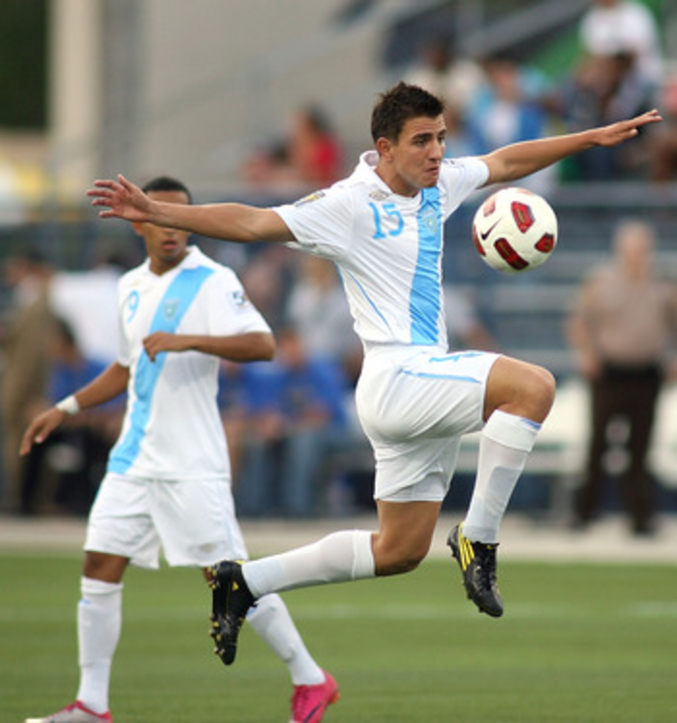 MIAMI, FL - JUNE 10:  Manuel Leon #15 of Guatemala adavances the ball against Jamaica at FIU Stadium on June 10, 2011 in Miami, Florida.  (Photo by Marc Serota/Getty Images)