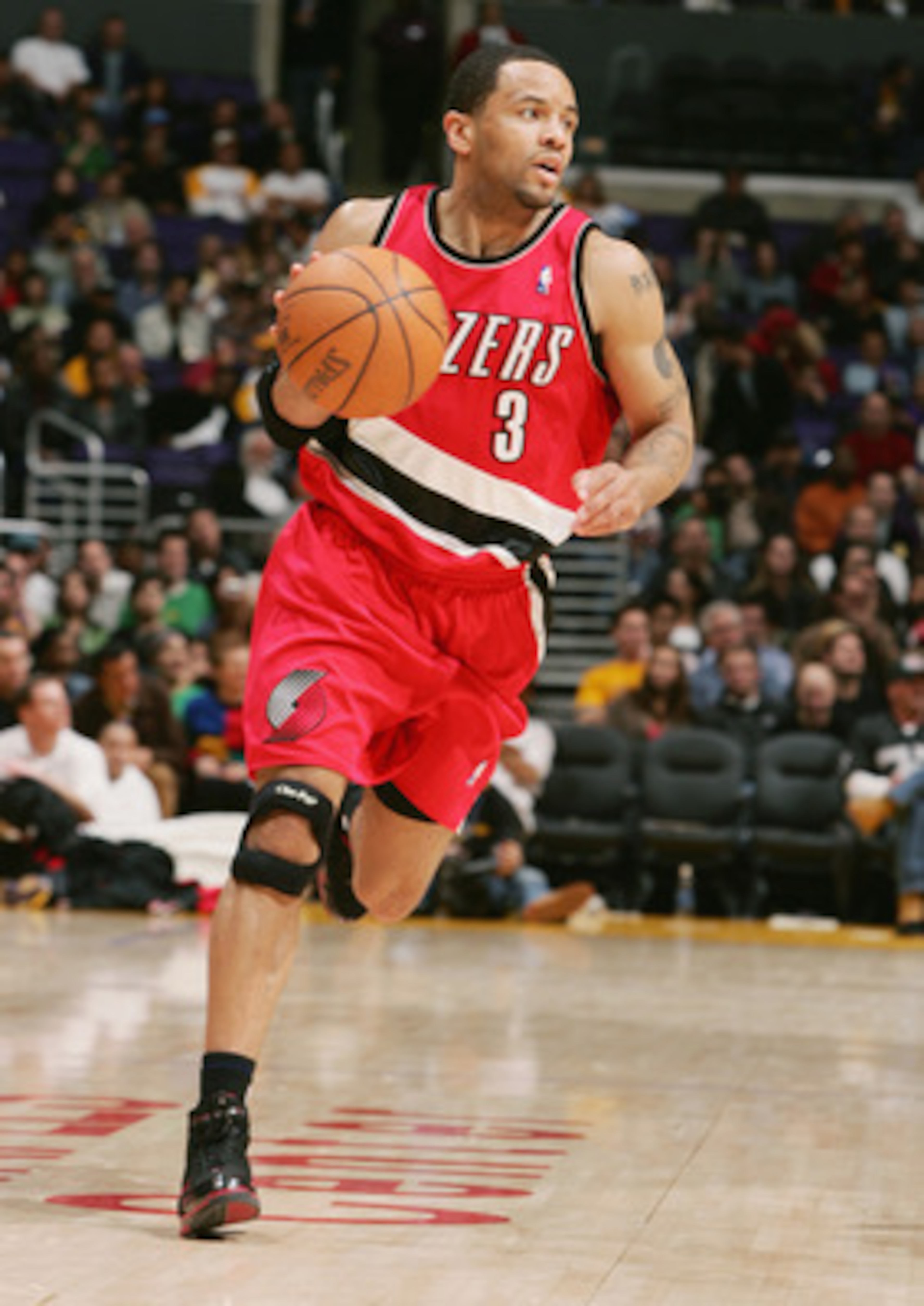 LOS ANGELES - JANUARY 29:  Damon Stoudamire #3 of the Portland Trail Blazers moves the ball during the game with the Los Angeles Lakers on February 2, 2005 at the Staples Center in Los Angeles, California. The Lakers won 92-79  NOTE TO USER: User expressl
