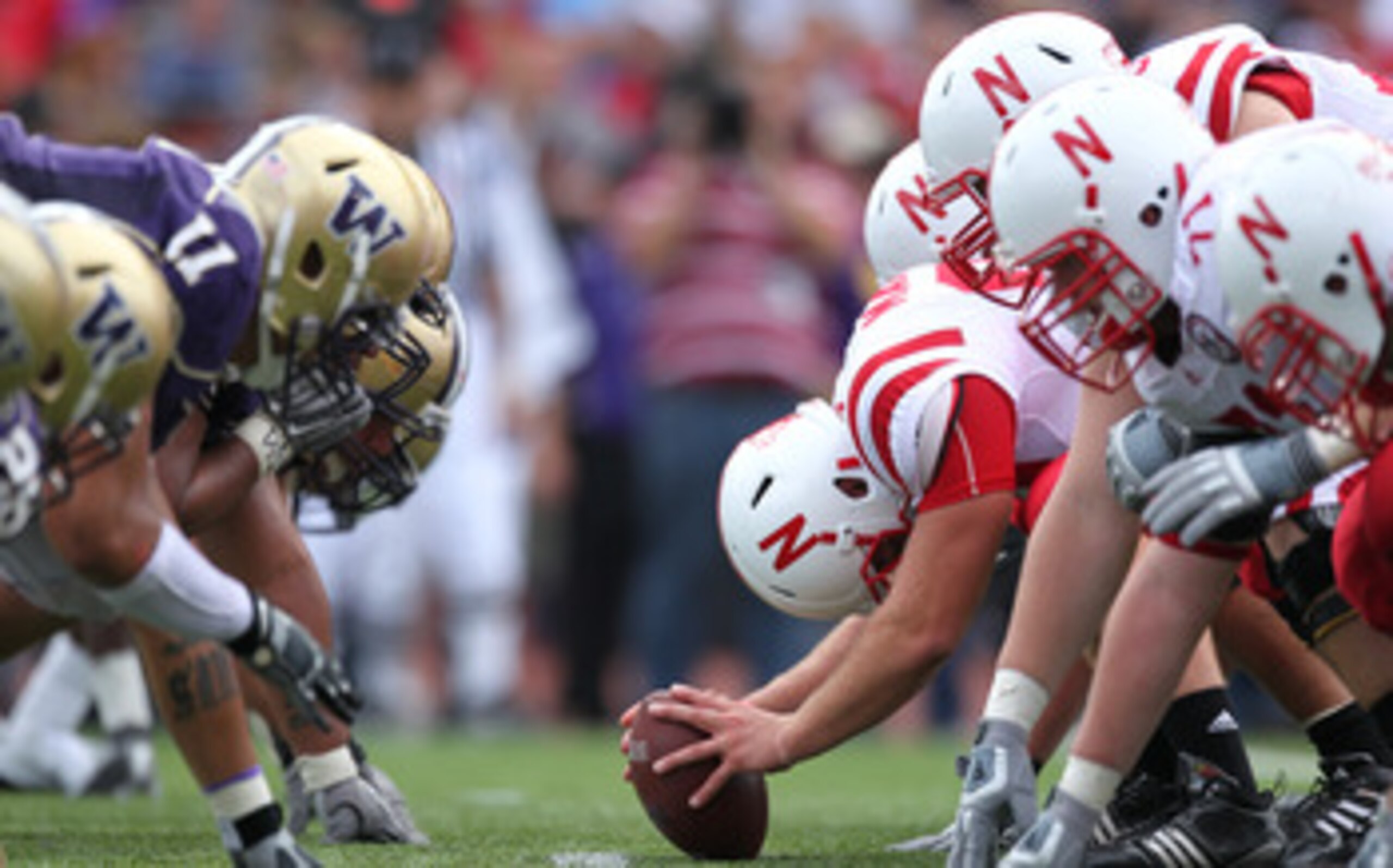 SEATTLE - SEPTEMBER 18: Long snapper P.J. Mangieri #92 of the Nebraska Cornhuskers prepares to snap the ball against the Washington Huskies on September 18, 2010 at Husky Stadium in Seattle, Washington. (Photo by Otto Greule Jr/Getty Images)