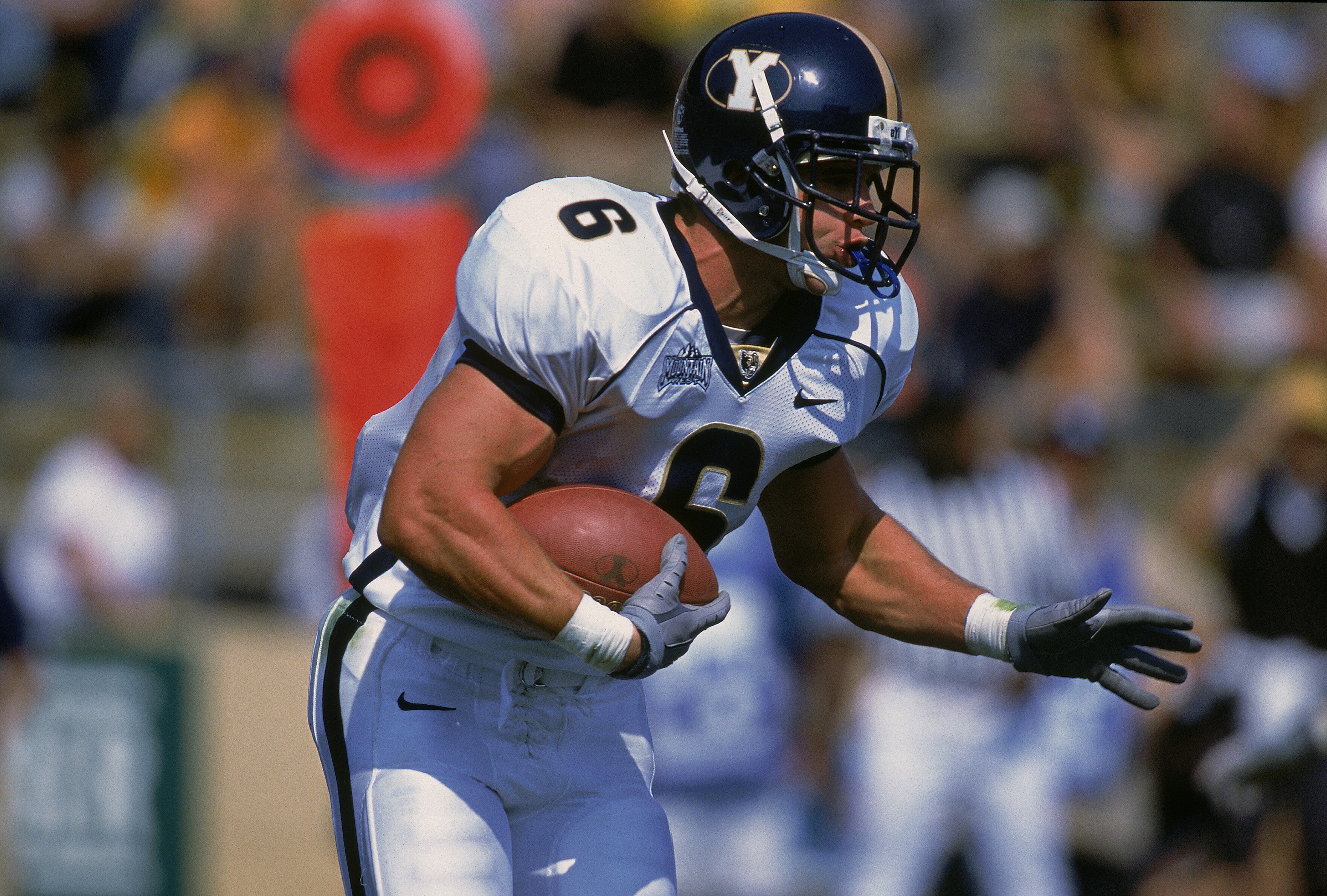 8 Sep 2001:  Luke Staley #6 of the Brigham Young Cougars running with the ball during the game against the California Bears at Memorial Stadium in Berkeley, California. The Cougars defeated the Bears 44-16.Mandatory Credit: Jed Jacobsohn  /Allsport