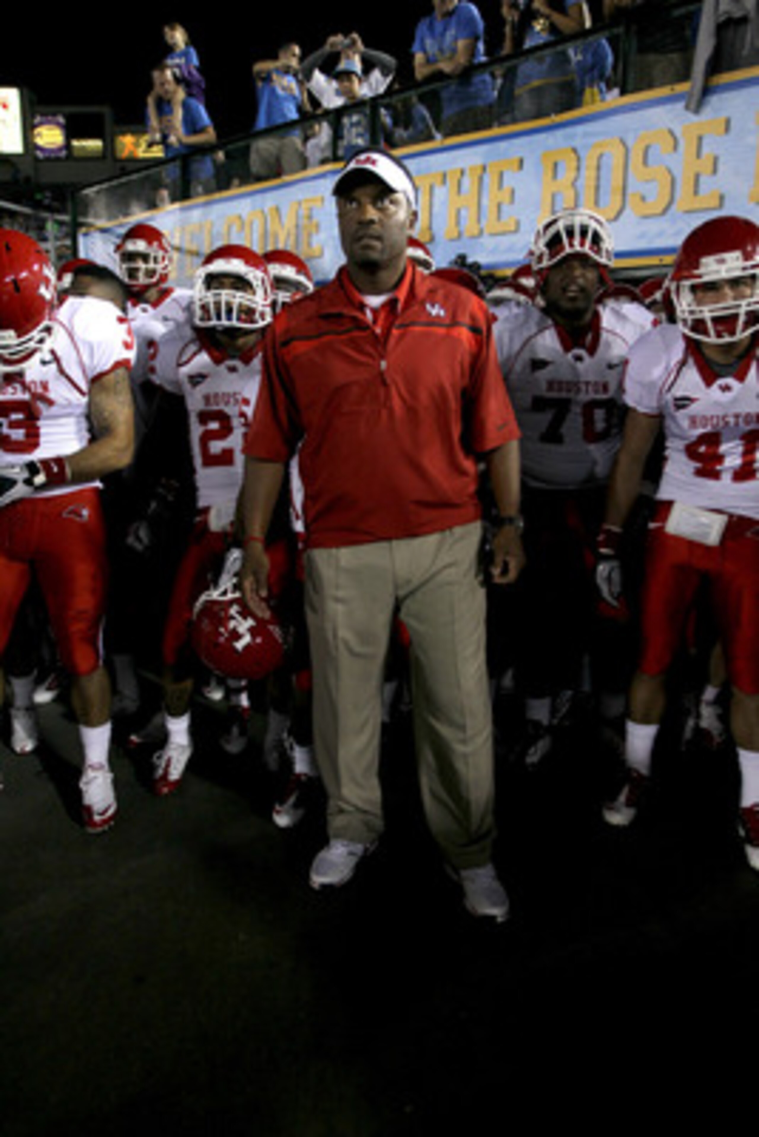 PASADENA, CA - SEPTEMBER 18:  Head coach Kevin Sumlin of the Houston Cougars leads his team onto the field before the game with the UCLA Bruins at the Rose Bowl on September 18, 2010 in Pasadena, California.  (Photo by Stephen Dunn/Getty Images)