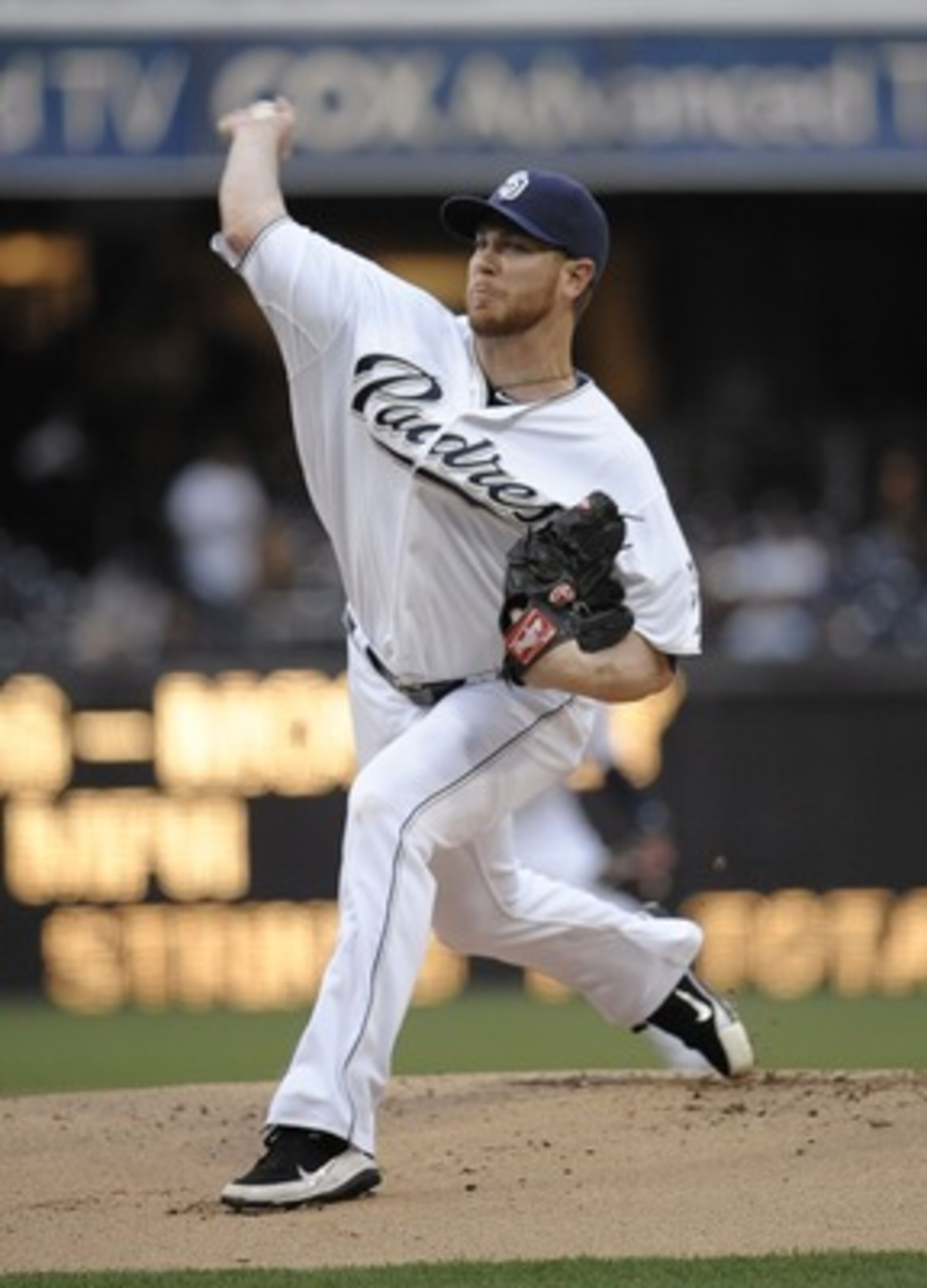 SAN DIEGO, CA-JUNE 3: Dustin Moseley #26 of the San Diego Padres pitches during the first inning of a baseball game against the Houston Astros at Petco Park on June 3, 2011 in San Diego, California. (Photo by Denis Poroy/Getty Images) SAN DIEGO, CA-JUNE 3: Dustin Moseley #26 of the San Diego Padres pitches during the first inning of a baseball game against the Houston Astros at Petco Park on June 3, 2011 in San Diego, California. (Photo by Denis Poroy/Getty Images)