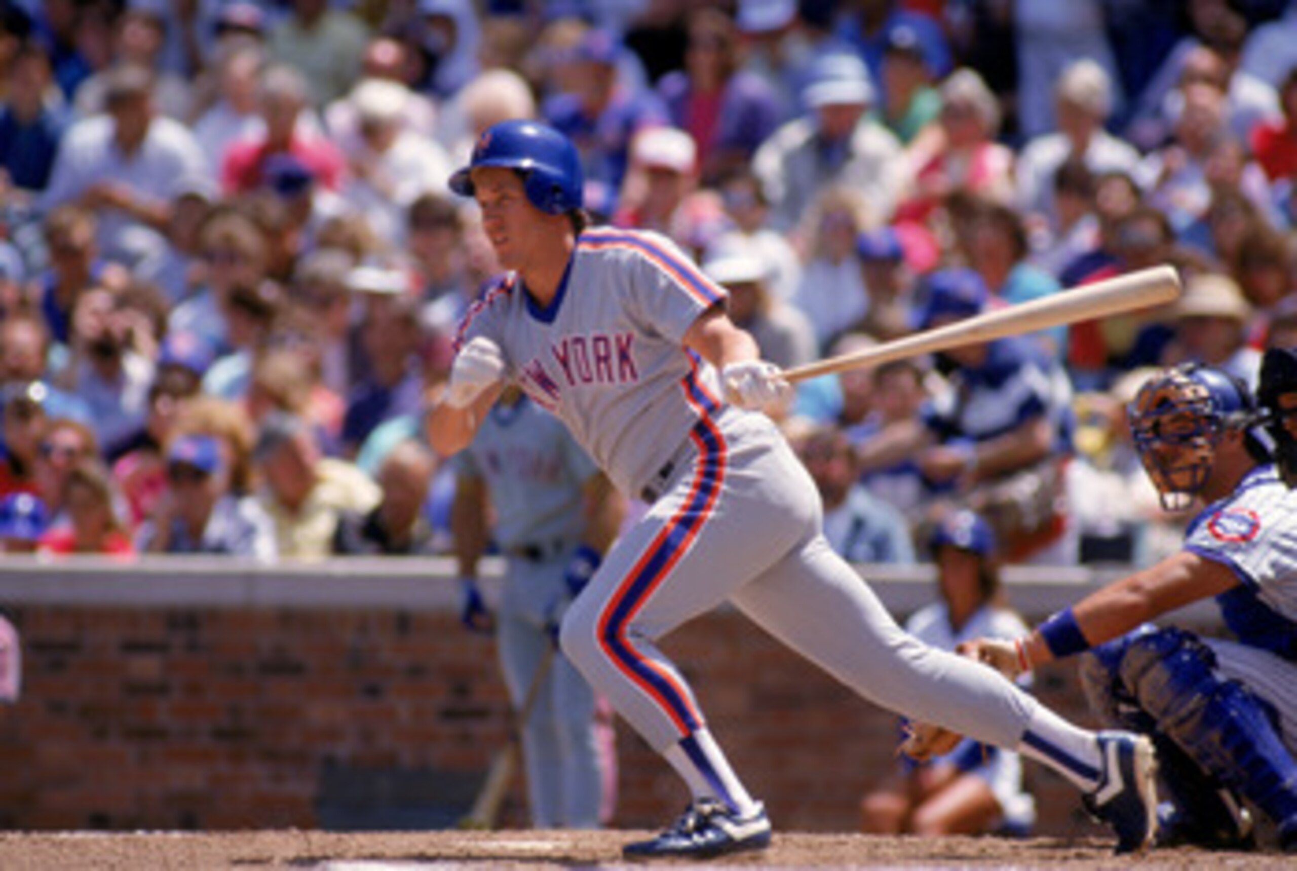 1989:  Kevin McReynolds of the New York Mets swings during a game in the 1989 season. (Photo by: Jonathan Daniel/Getty Images)