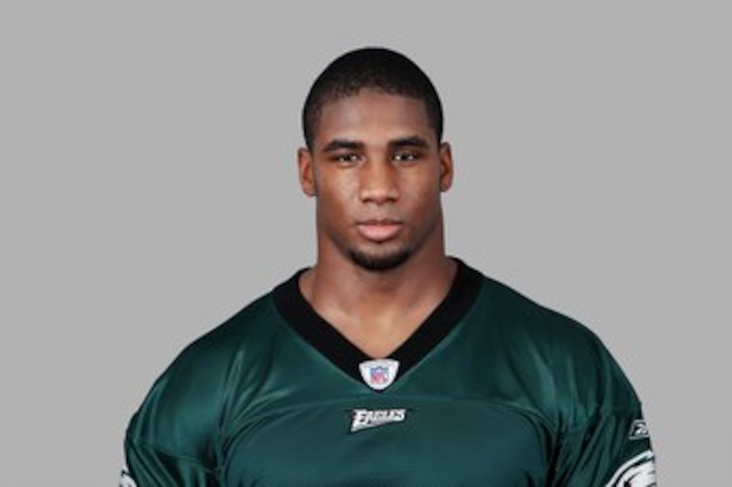 PHILADELPHIA - 2008:  Darren Howard of the Philadelphia Eagles poses for his 2008 NFL headshot at photo day in Philadelphia, Pennsylvania.  (Photo by Getty Images)