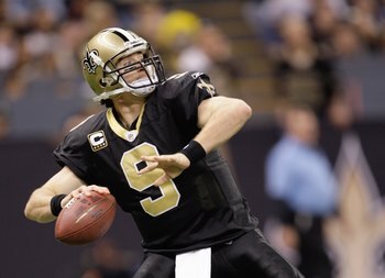 NEW ORLEANS - DECEMBER 27:  Quarterback Drew Brees #9 of the New Orleans Saints passes the ball during the game against the Tampa Bay Buccaneers on December 27, 2009 at Louisiana Superdome in New Orleans, Louisiana. (Photo by Jamie Squire/Getty Images)