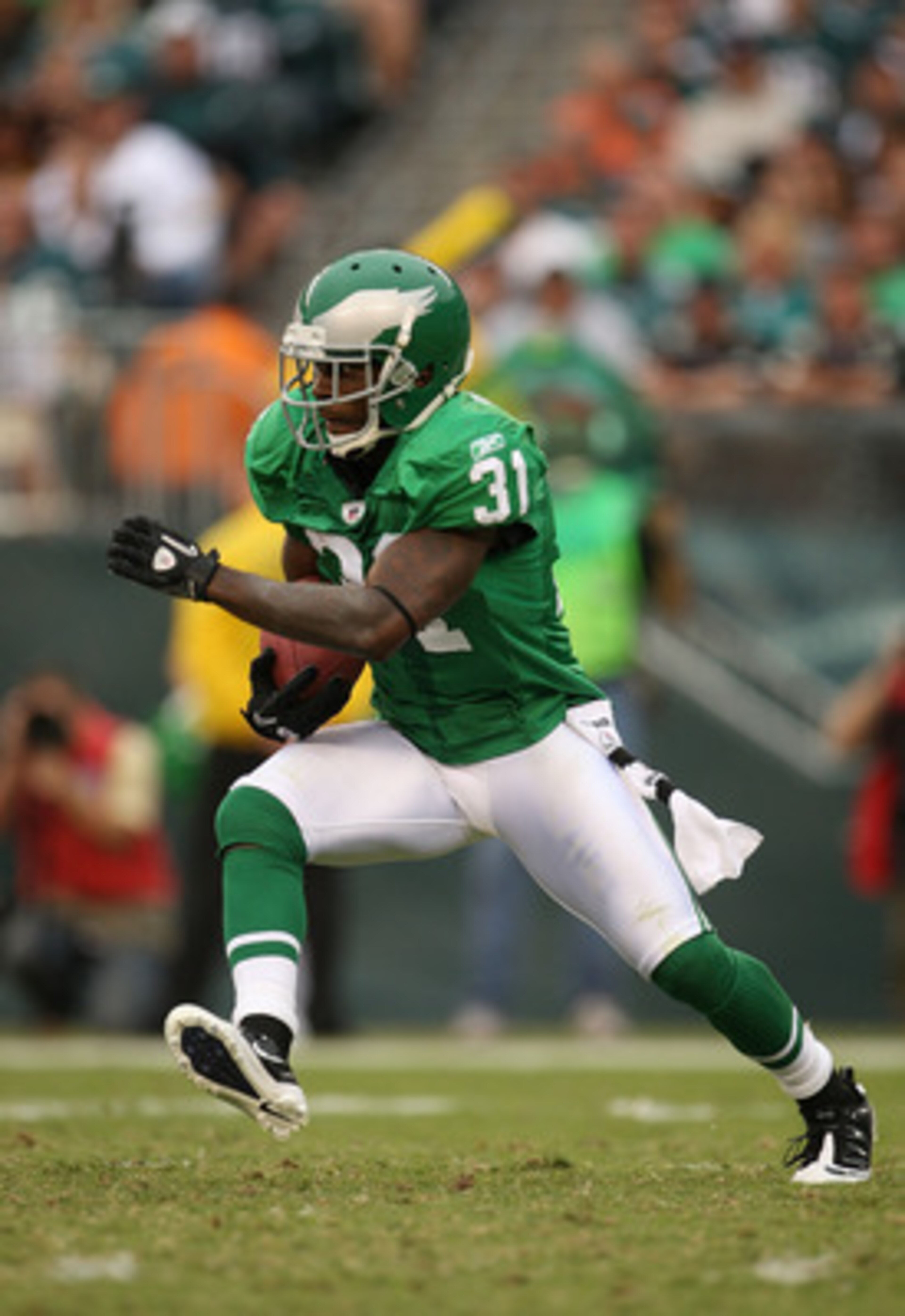 PHILADELPHIA - SEPTEMBER 12:  Ellis Hobbs #31 of the Philadelphia Eagles rushes during a game against the Green Bay Packers at Lincoln Financial Field on September 12, 2010 in Philadelphia, Pennsylvania.  (Photo by Mike Ehrmann/Getty Images)