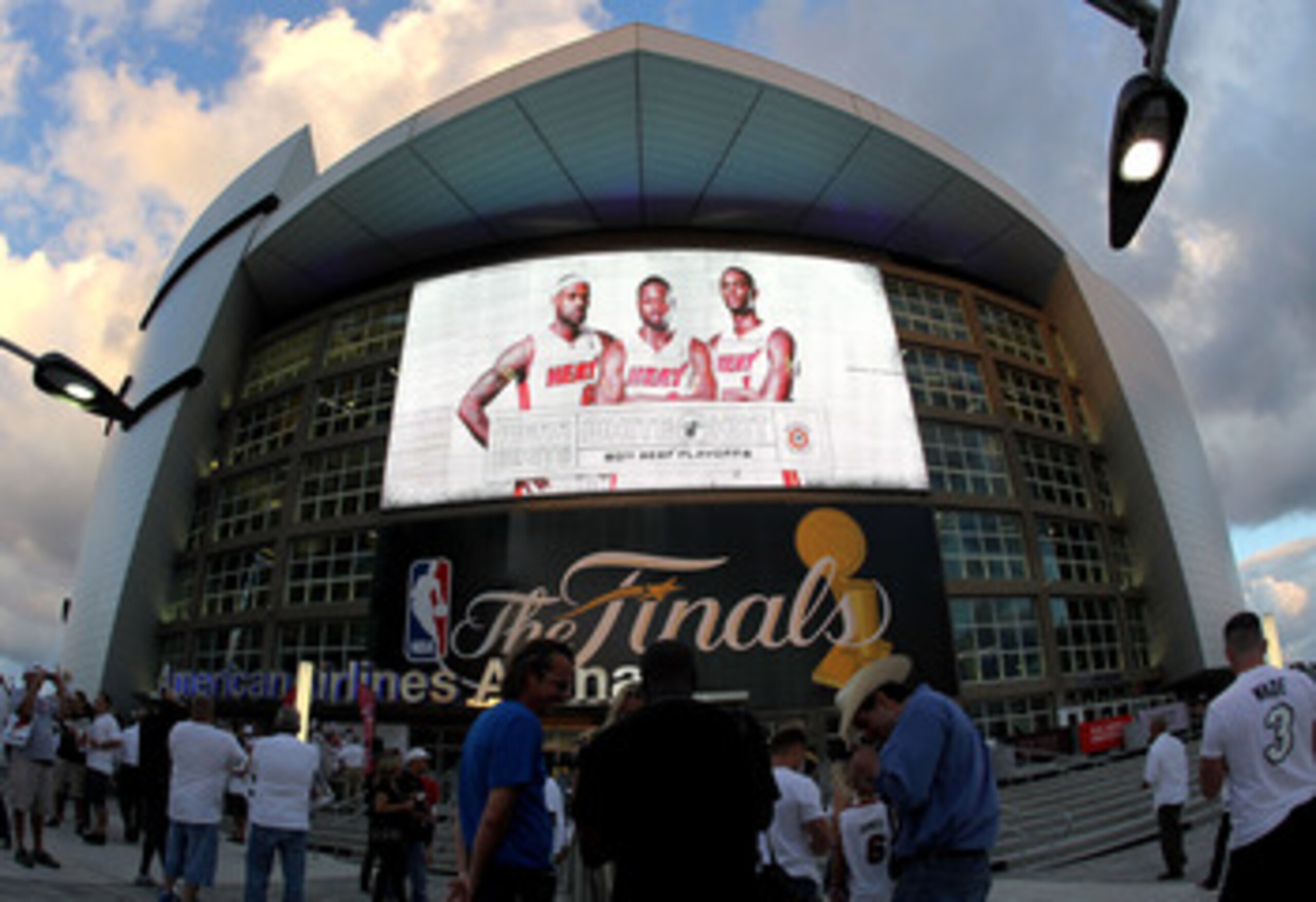 MIAMI, FL - MAY 31: A general view of the exterior of American Airlines Arena as it displays an image of (L-R) LeBron James.Dwyane Wade and Chris Bosh of the Miami Heat before Game One of the 2011 NBA Finals between the Heat and the Dallas Mavericks at A MIAMI, FL - MAY 31: A general view of the exterior of American Airlines Arena as it displays an image of (L-R) LeBron James.Dwyane Wade and Chris Bosh of the Miami Heat before Game One of the 2011 NBA Finals between the Heat and the Dallas Mavericks at A