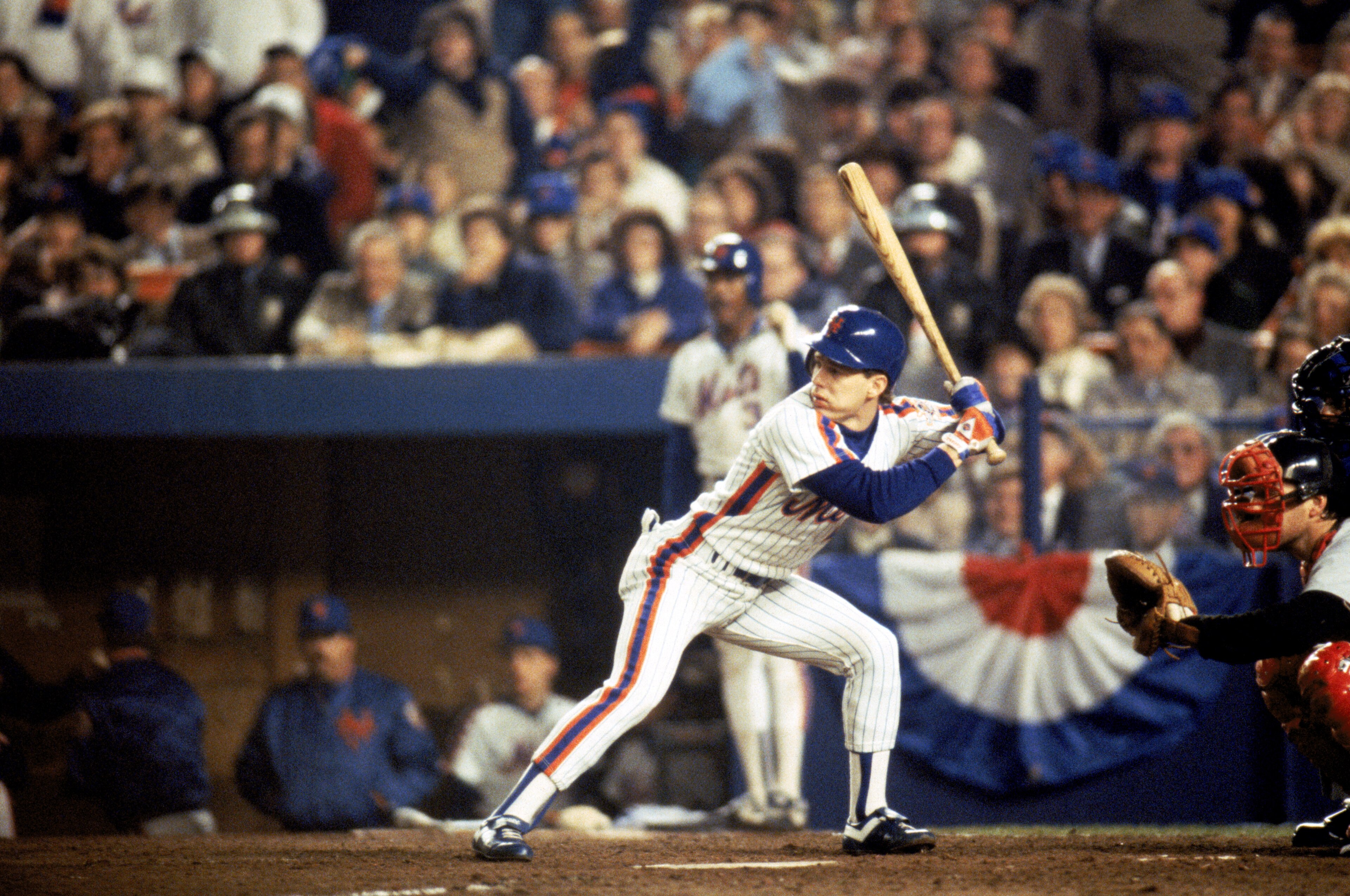 FLUSHING, NY - OCTOBER 27: Outfielder Lenny Dykstra #4 of the New York Mets at bat during game 7 of the 1986 World Series against the Boston Red Sox at Shea Stadium on October 27, 1986 in Flushing, New York. The Mets won the series 4-3. (Photo by T.G. H FLUSHING, NY - OCTOBER 27: Outfielder Lenny Dykstra #4 of the New York Mets at bat during game 7 of the 1986 World Series against the Boston Red Sox at Shea Stadium on October 27, 1986 in Flushing, New York. The Mets won the series 4-3. (Photo by T.G. H