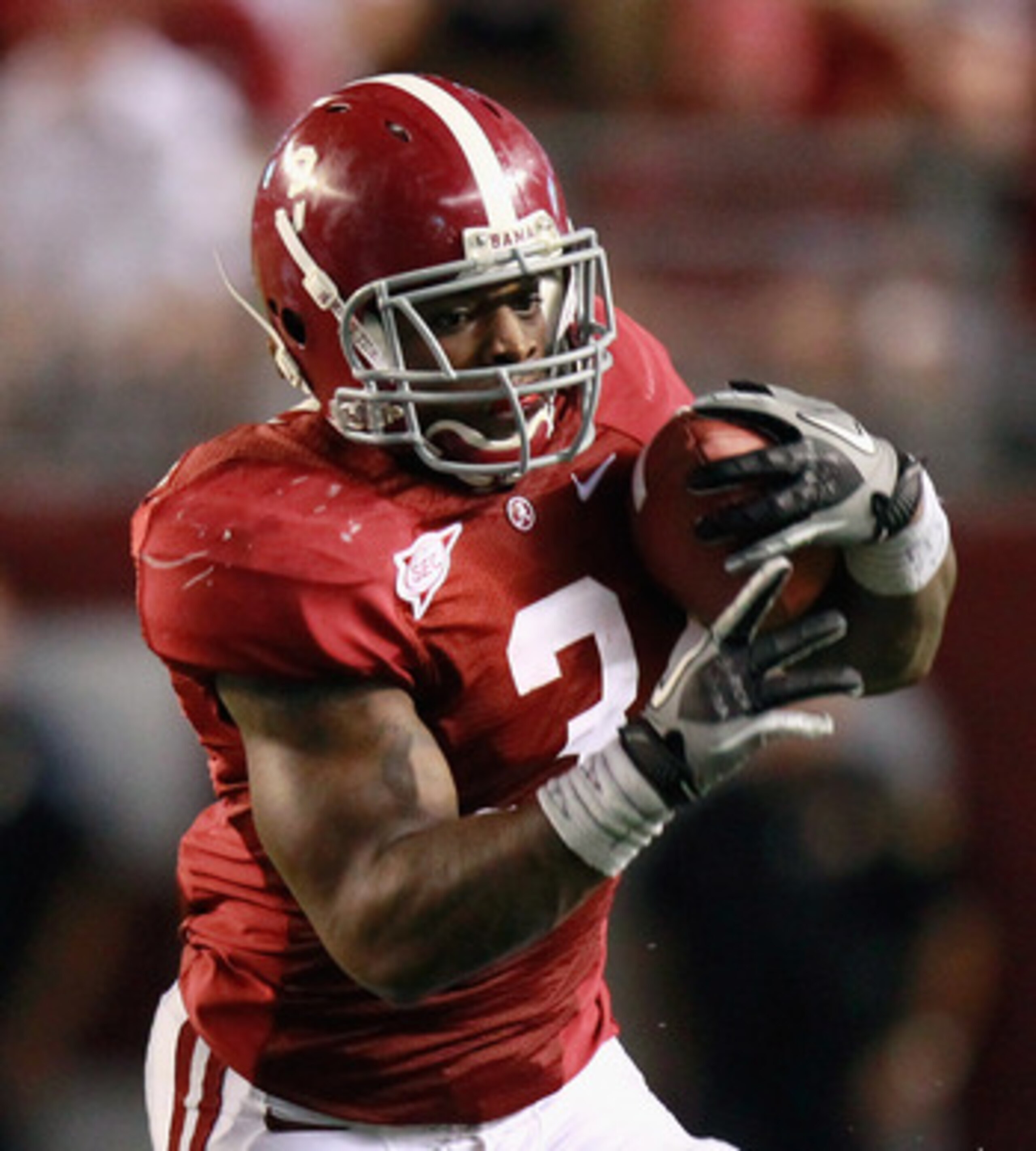 TUSCALOOSA, AL - SEPTEMBER 11:  Trent Richardson #3 of the Alabama Crimson Tide rushes against the Penn State Nittany Lions at Bryant-Denny Stadium on September 11, 2010 in Tuscaloosa, Alabama.  (Photo by Kevin C. Cox/Getty Images)