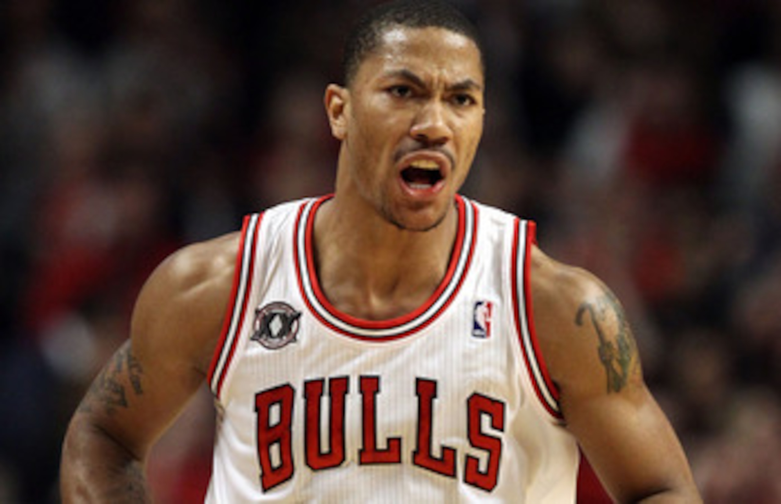 CHICAGO, IL - MAY 26:  Derrick Rose #1 of the Chicago Bulls reacts against the Miami Heat in Game Five of the Eastern Conference Finals during the 2011 NBA Playoffs on May 26, 2011 at the United Center in Chicago, Illinois. NOTE TO USER: User expressly ac