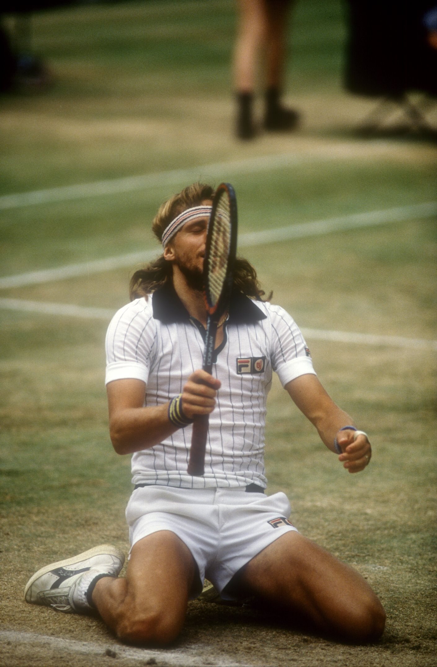 JUL 1980:  A PICTURE SHOWING BJORN BORG OF SWEDEN AS HE CELEBRATES WINNING THE WIMBLEDON TENNIS CHAMPIONSHIP FOR THE FIFTH YEAR RUNNING AFTER BEATING JOHN MCENROE Mandatory Credit: Tony Duffy/ALLSPORT