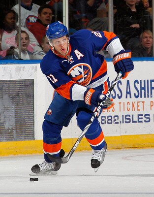 UNIONDALE, NY - MARCH 24:  Kyle Okposo #21 of the New York Islanders skates during an NHL hockey game against the Atlanta Thrashers at the Nassau Coliseum on March 24, 2011 in Uniondale, New York.  (Photo by Paul Bereswill/Getty Images)