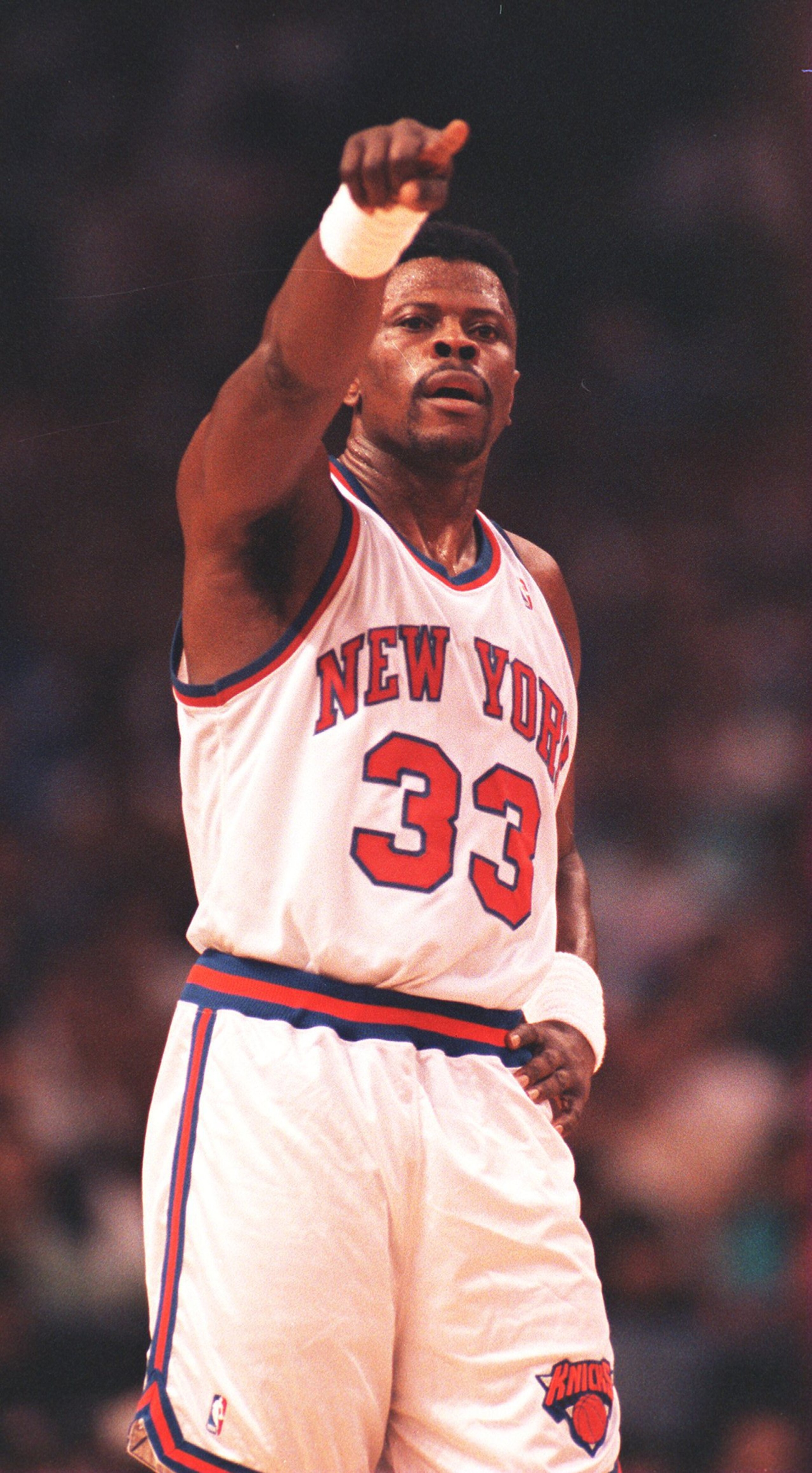 24 OCT 1993:  PATRICK EWING OF THE NEW YORK KNICKS ON THE COURT AGAINST THE HOUSTON ROCKETS DURING A PRE-SEASON GAME IN MEXICO CITY. Mandatory Credit: ALLSPORT USA/ALLSPORT