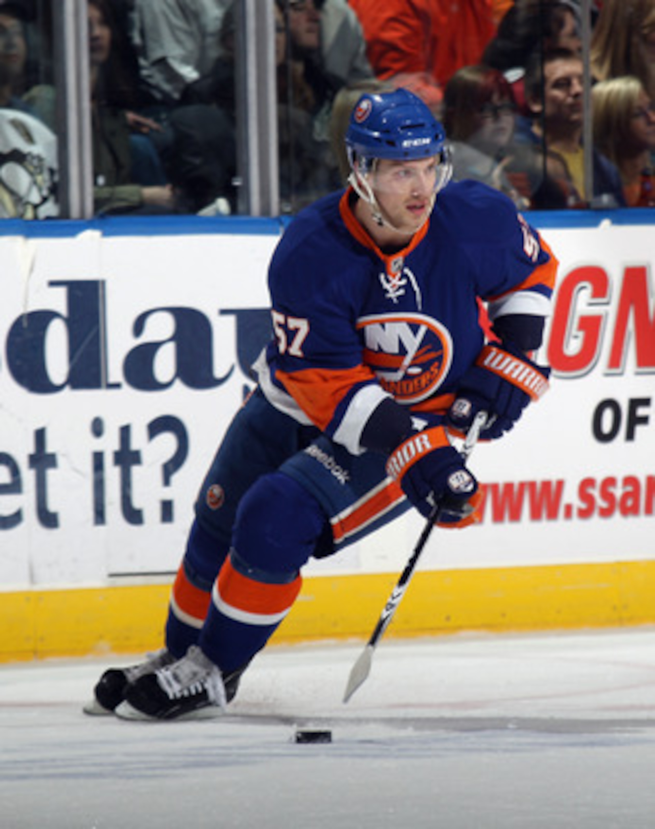 UNIONDALE, NY - APRIL 08: Blake Comeau #57 of the New York Islanders skates against the Pittsburgh Penguins at the Nassau Coliseum on April 8, 2011 in Uniondale, New York. (Photo by Bruce Bennett/Getty Images) UNIONDALE, NY - APRIL 08: Blake Comeau #57 of the New York Islanders skates against the Pittsburgh Penguins at the Nassau Coliseum on April 8, 2011 in Uniondale, New York. (Photo by Bruce Bennett/Getty Images)