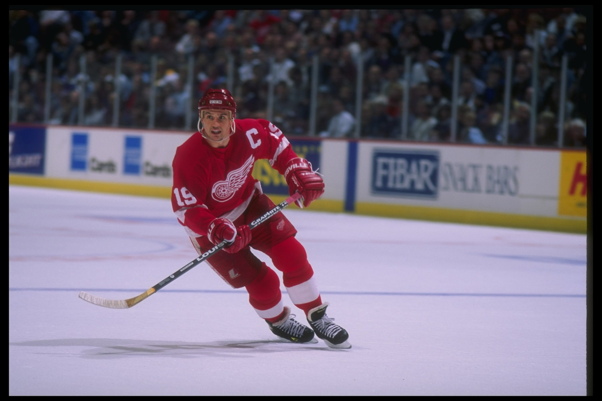 9 Mar 1995:  Center Steve Yzerman of the Detroit Red Wings moves down the ice during a game against the Anaheim Mighty Ducks at Arrowhead Pond in Anaheim, California.  The game was a tie, 4-4. Mandatory Credit: Glenn Cratty  /Allsport