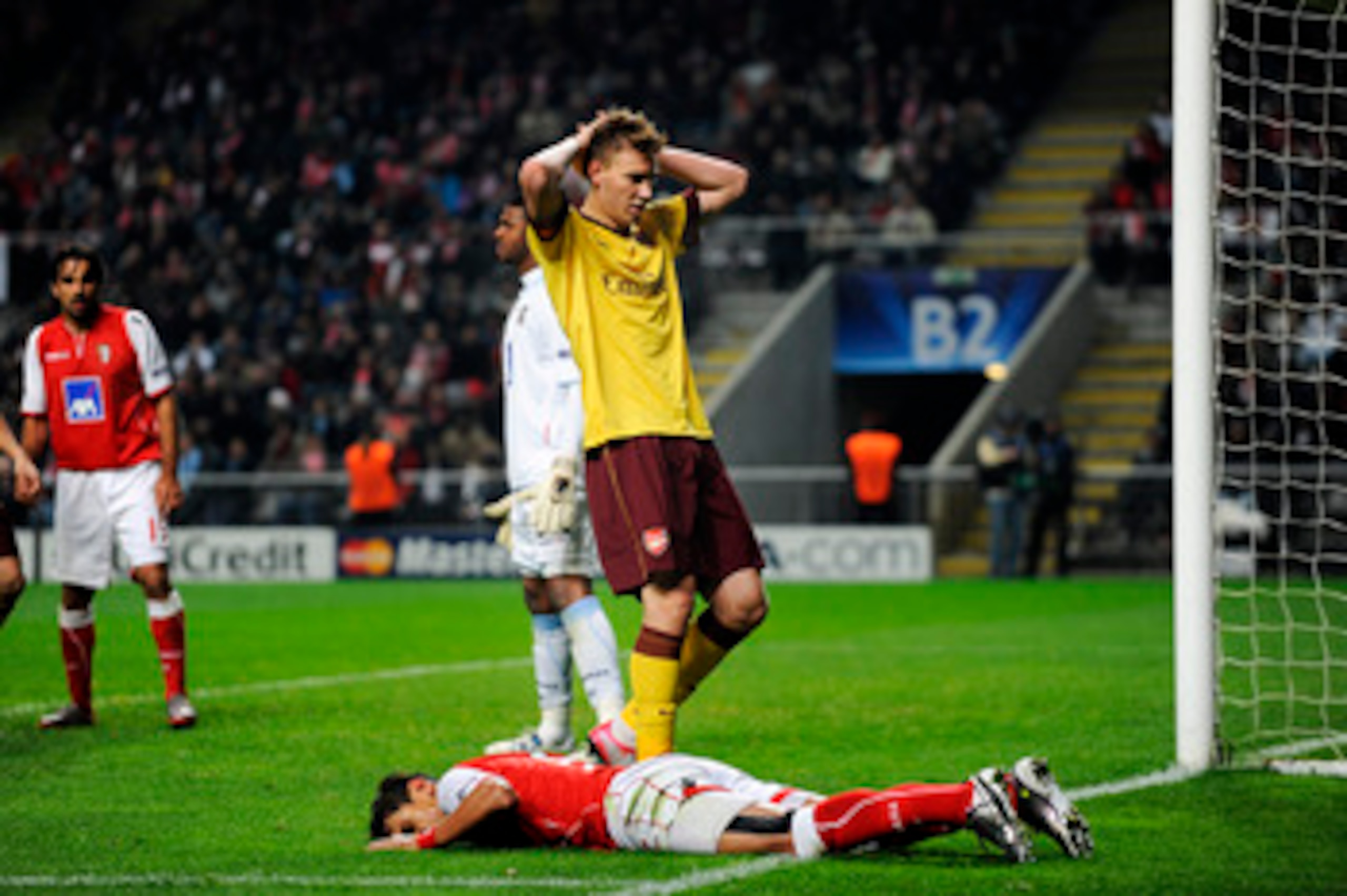 BRAGA, PORTUGAL - NOVEMBER 23:  Nicklas Bendtner of Arsenal reacts after missing a chance to score during the UEFA Champions League Group H match between SC Braga and Arsenal at Estadio Municipal de Braga on November 23, 2010 in Braga, Portugal. SC Braga