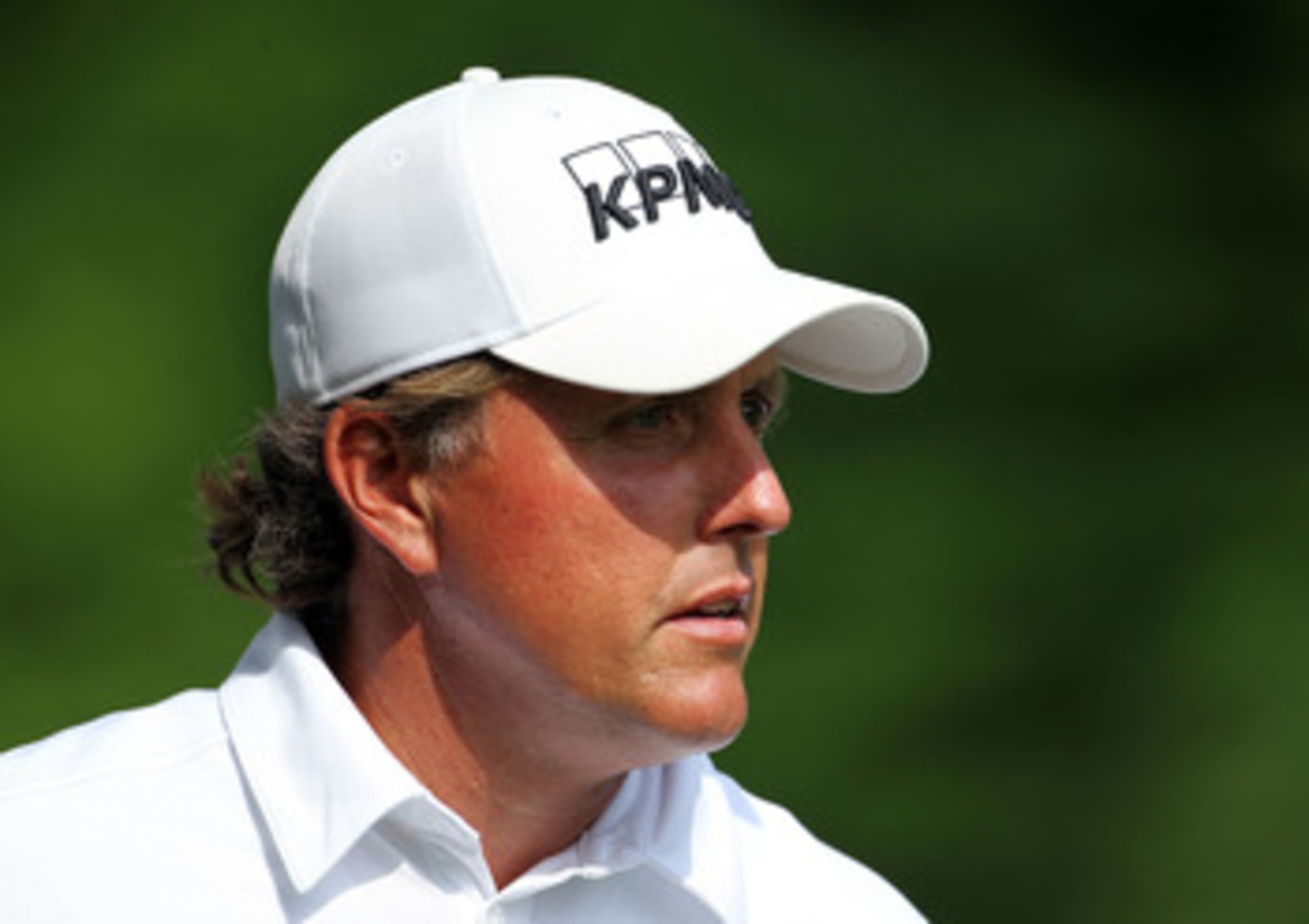 DUBLIN, OH - JUNE 03:  Phil Mickelson walks down the fairway on the par 4 17th hole during the second round of the Memorial Tournament presented by Nationwide Insurance at Muirfield Village Golf Club on June 3, 2011 in Dublin, Ohio.  (Photo by Andy Lyons/