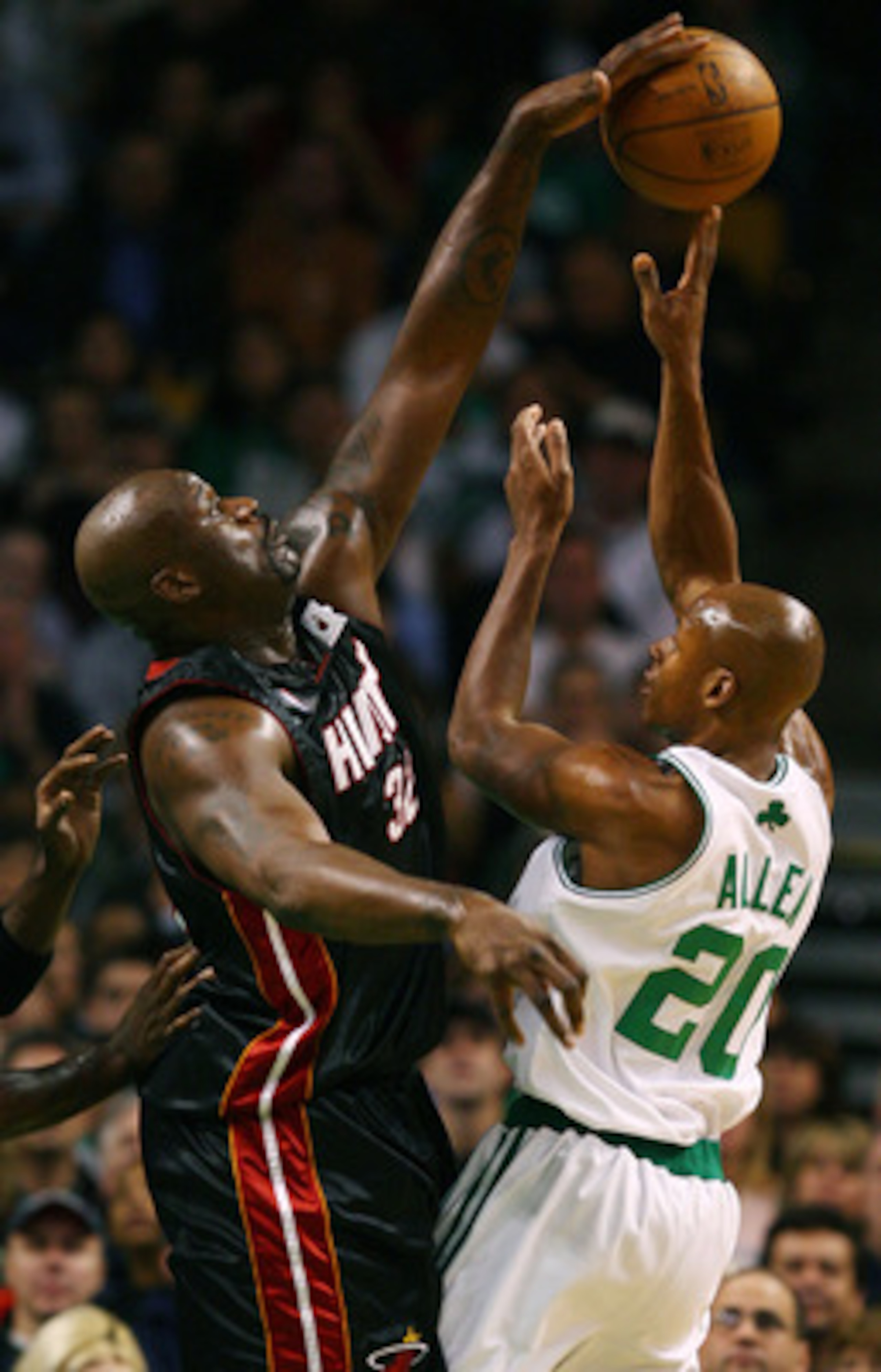 BOSTON - NOVEMBER 16:  Shaquille O'Neal #32 of the Miami Heat blocks a shot by Ray Allen #20 of the Boston Celtics on November 16, 2007 at the TD Banknorth Garden in Boston, Massachusetts. NOTE TO USER: User expressly acknowledges and agrees that, by down