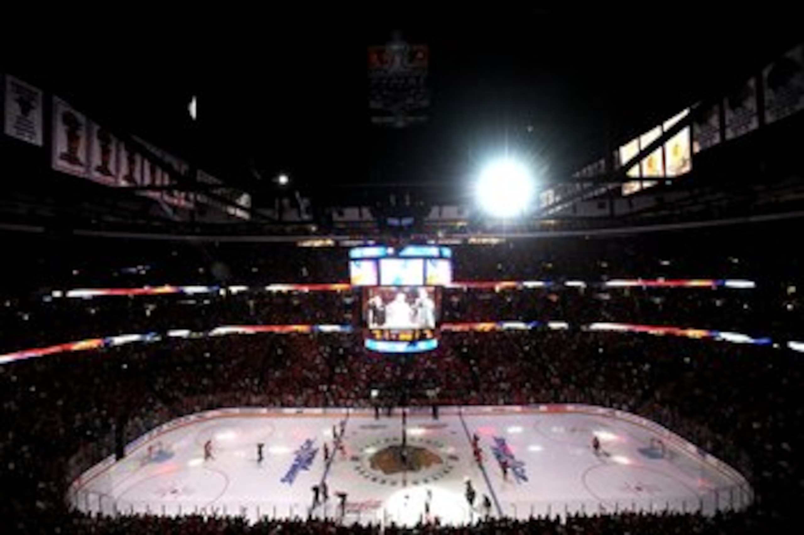 CHICAGO - MAY 31:  A general view inside the United Center during the national anthem before Game Two of the 2010 NHL Stanley Cup Final between the Chicago Blackhawks and the Philadelphia Flyers on May 31, 2010 in Chicago, Illinois.  (Photo by Michael Hei