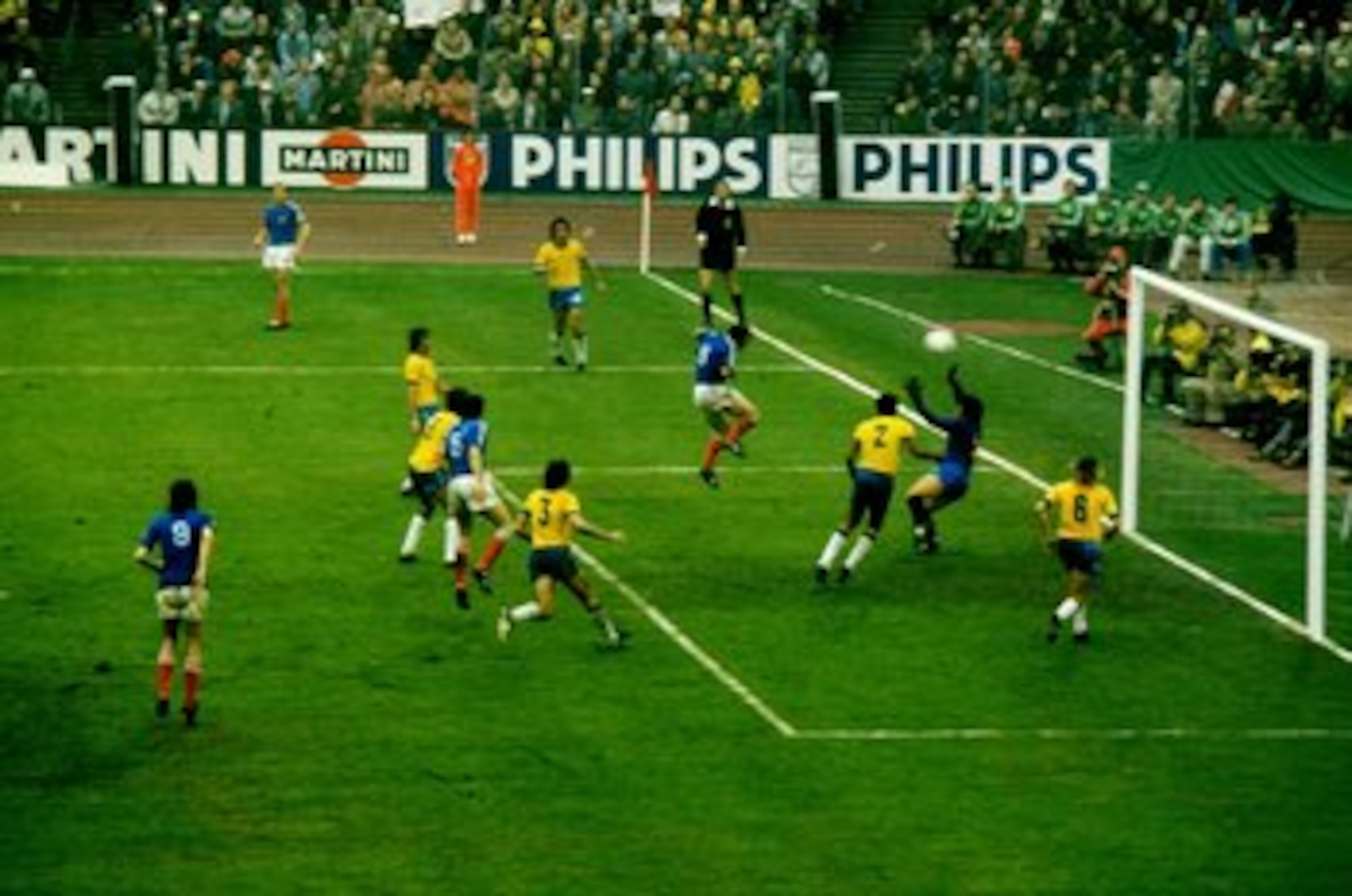 13 Jun 1974:  General view of goalmouth action during the 1974 World Cup match between Brazil and Yugoslavia played at the Waldstadion in Frankfurt, West Germany. The match ended in a 0-0 draw.   \ Mandatory Credit: Allsport UK /Allsport
